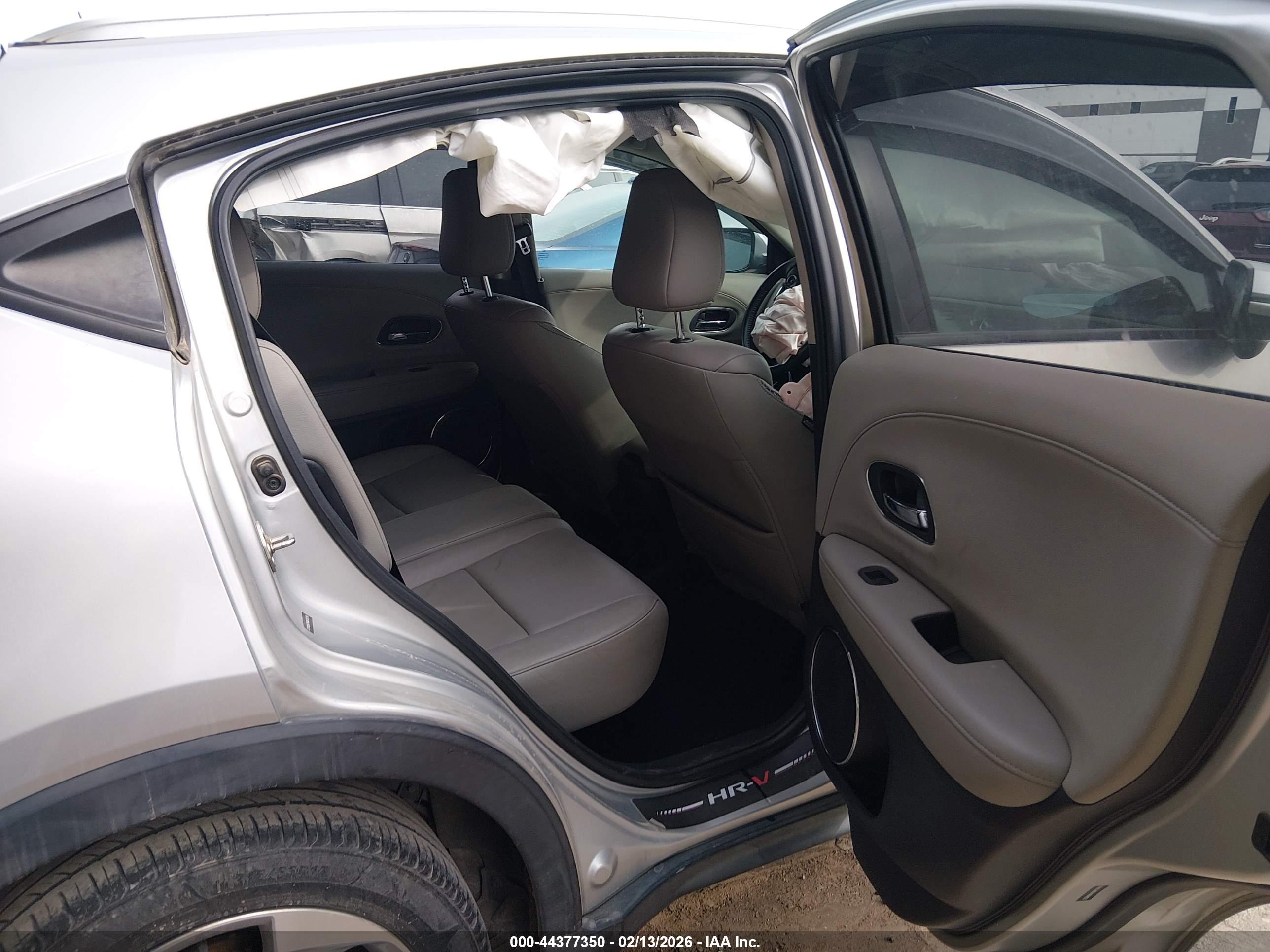 HONDA HR-V image 8