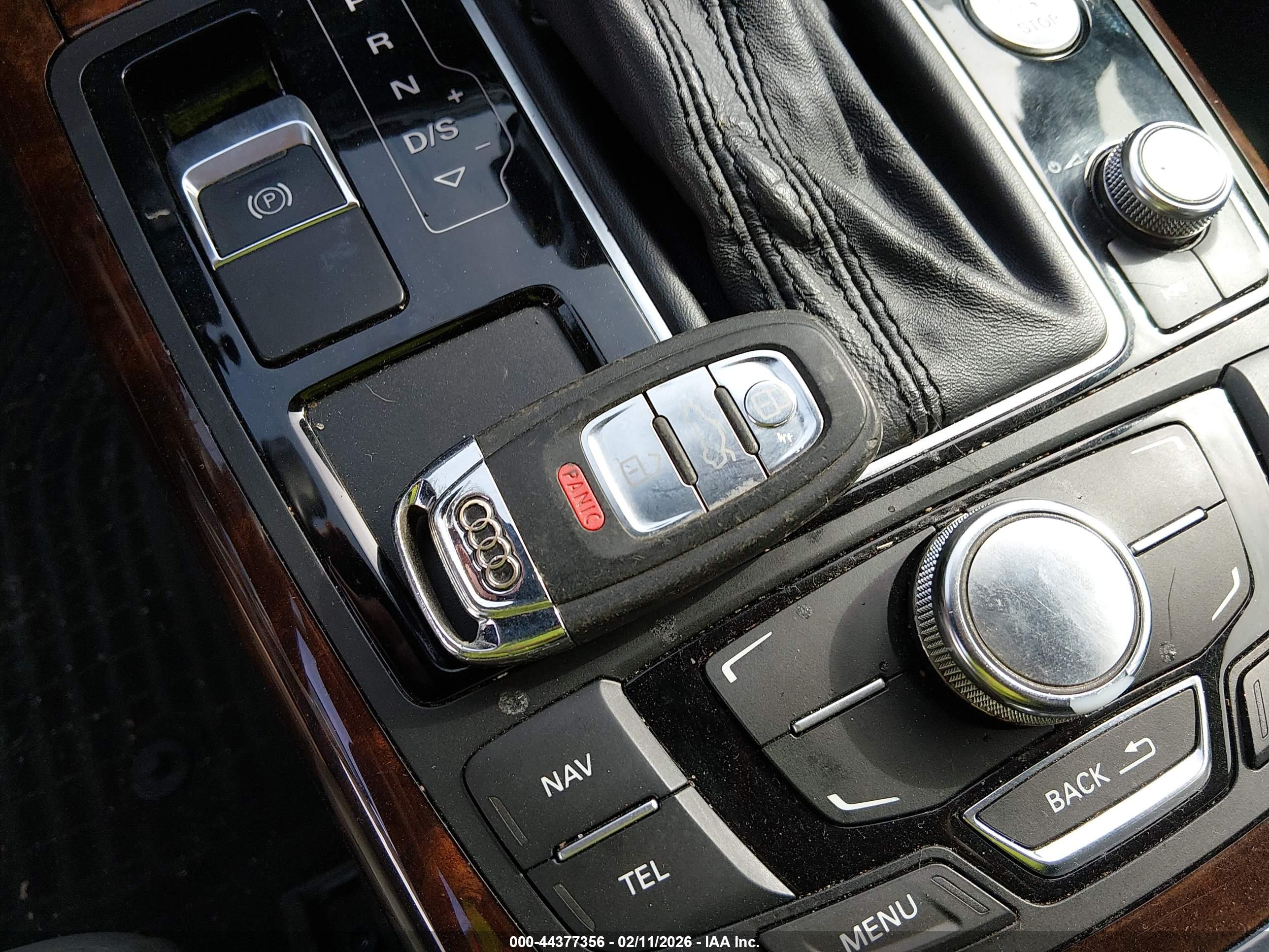 AUDI A6 image 11