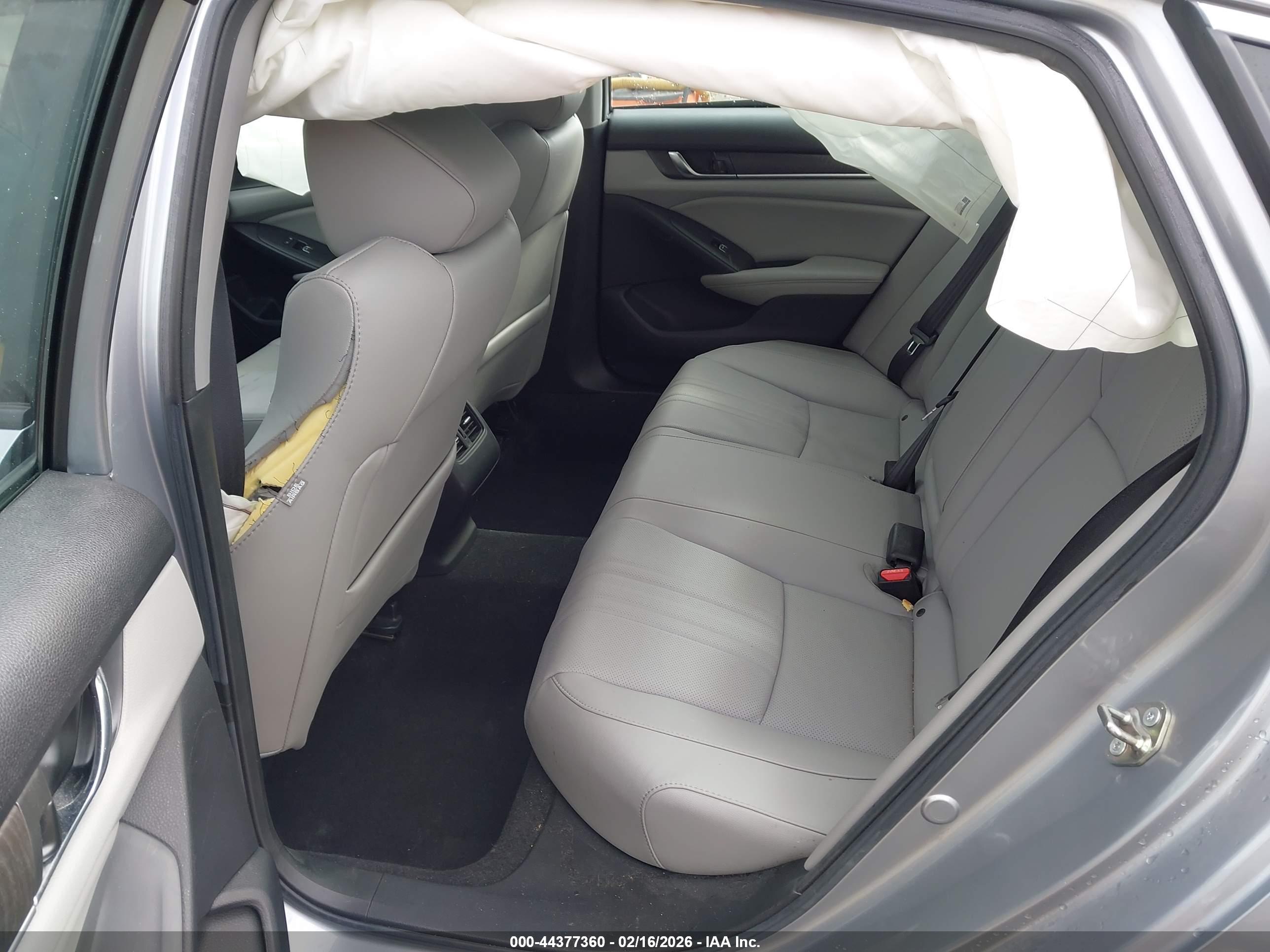 HONDA ACCORD image 8