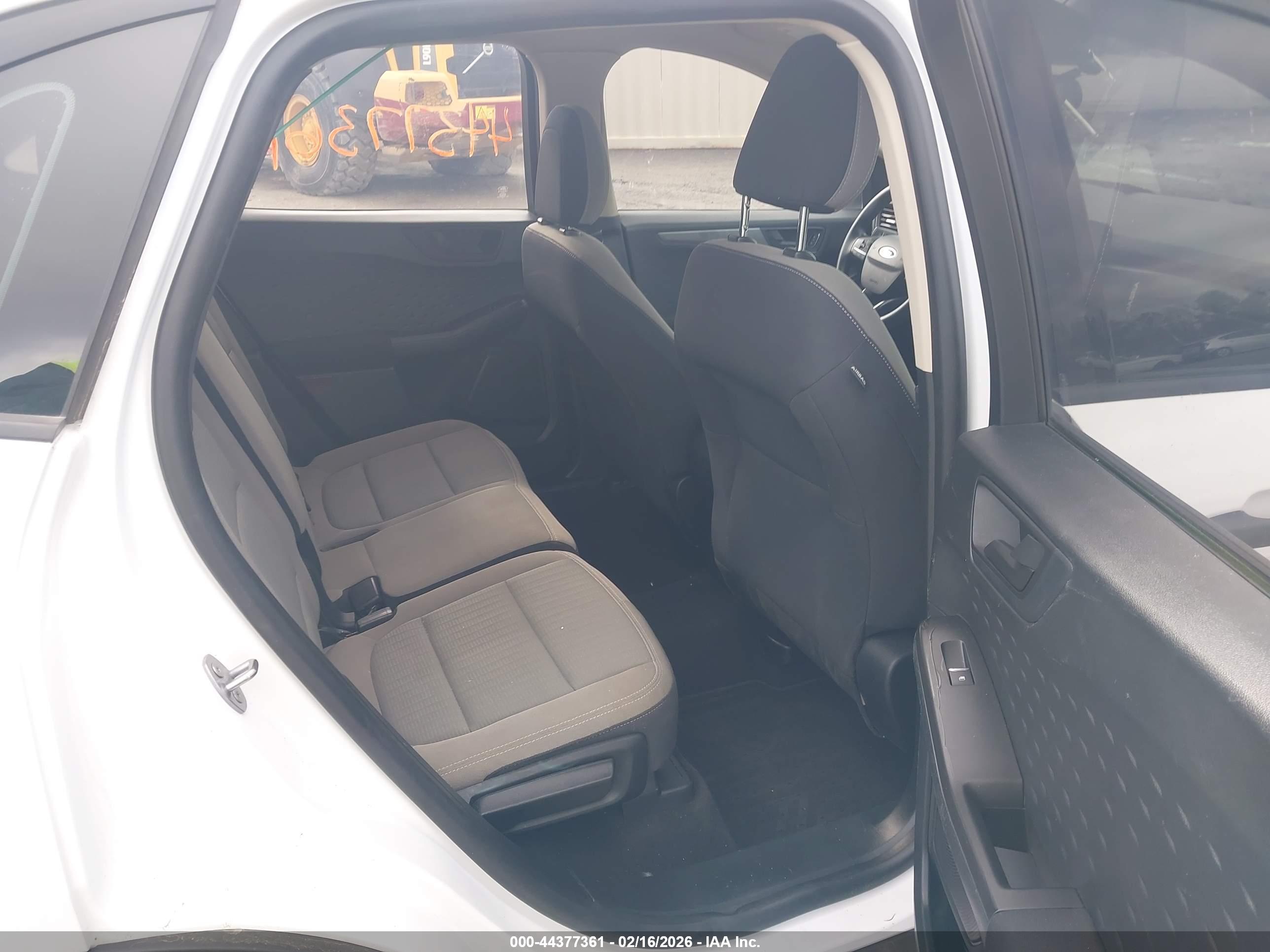 FORD ESCAPE image 8