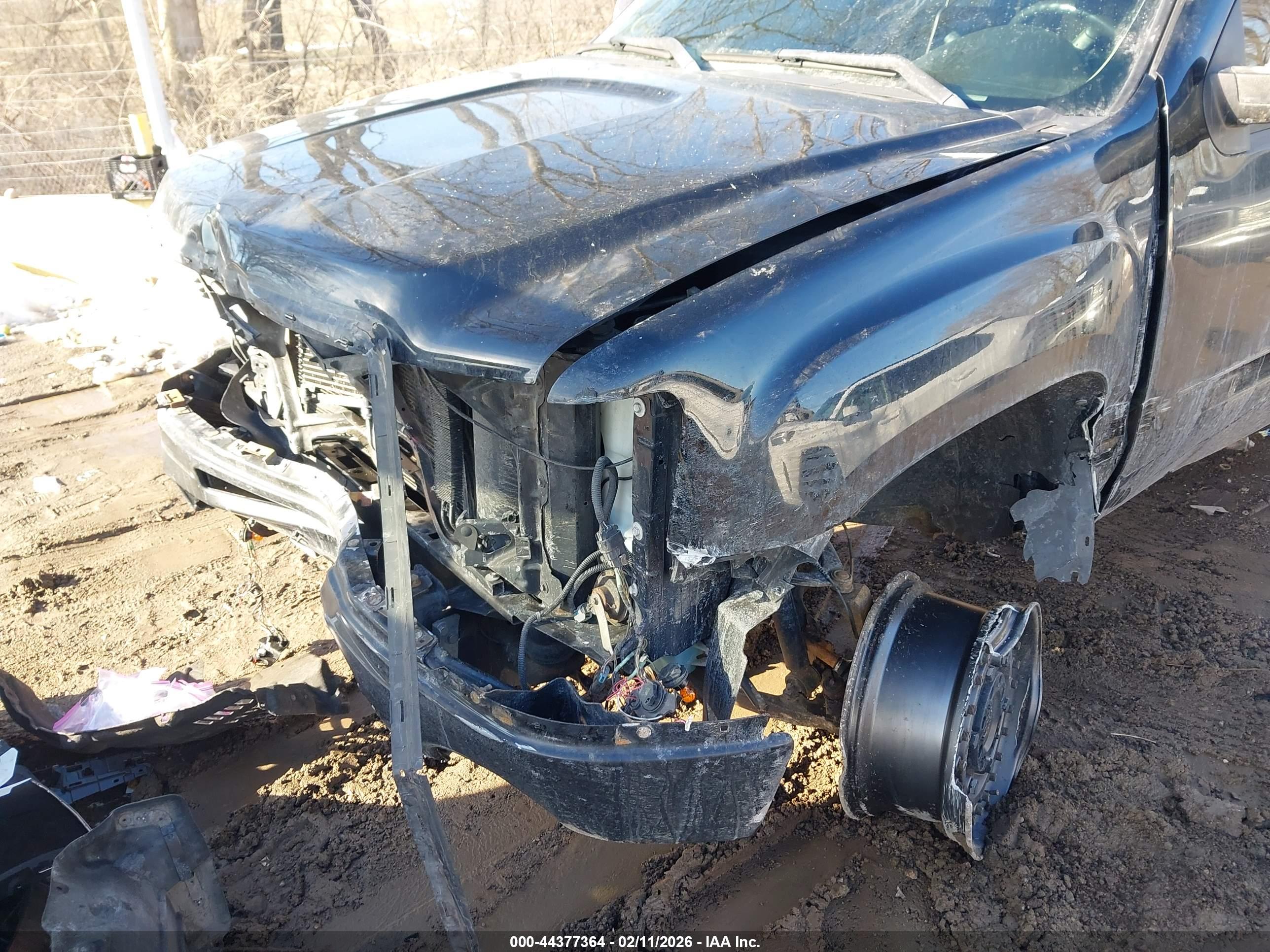 GMC SIERRA image 6