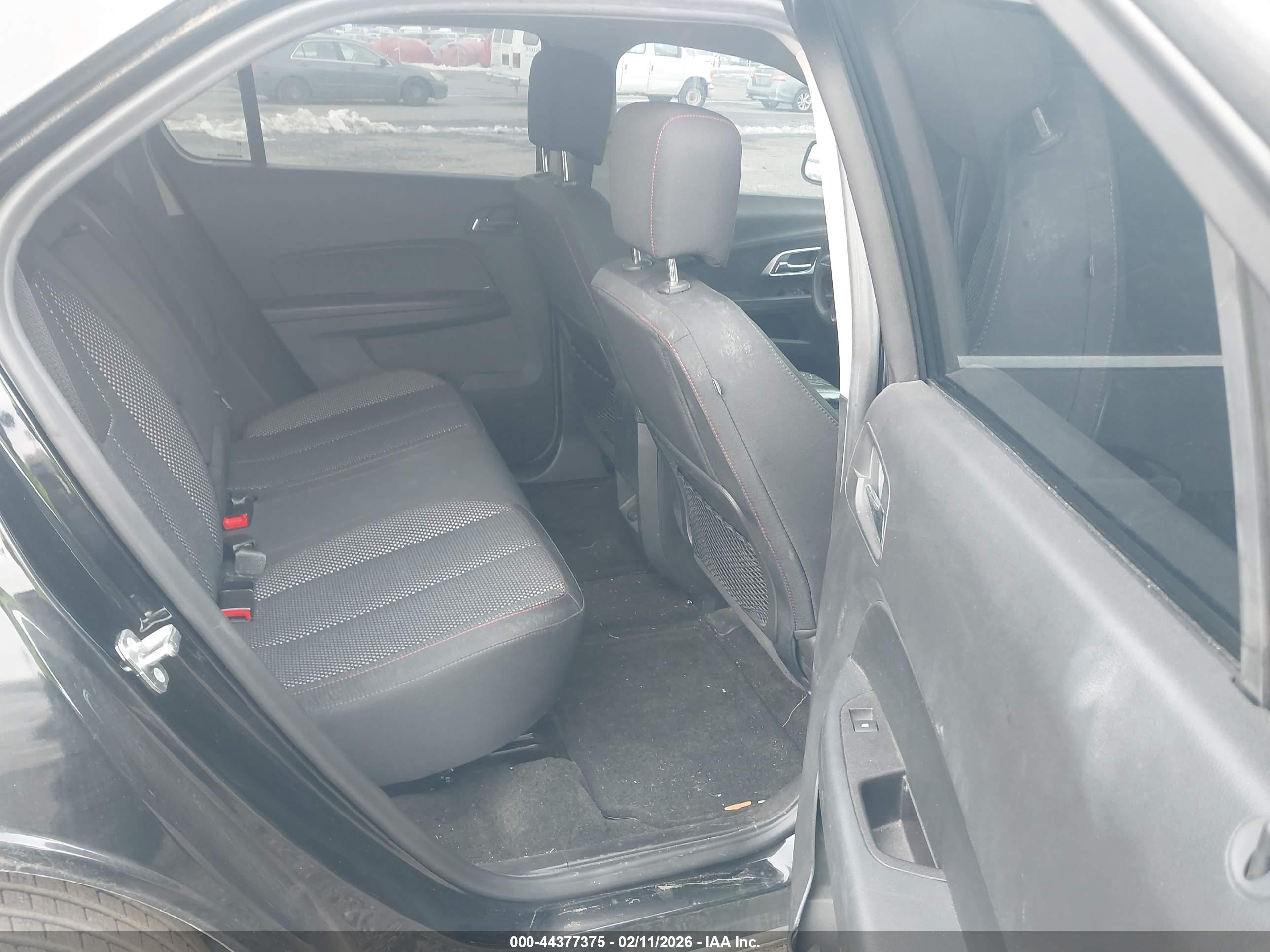 CHEVROLET EQUINOX image 8