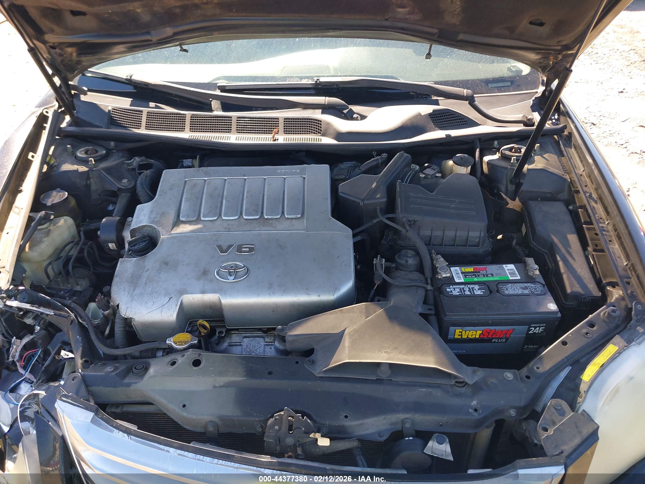 TOYOTA AVALON image 10