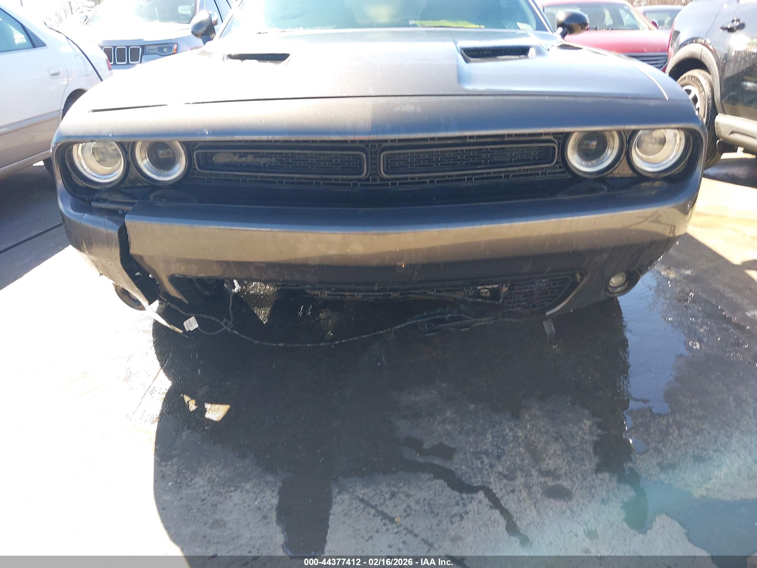 DODGE CHALLENGER image 6
