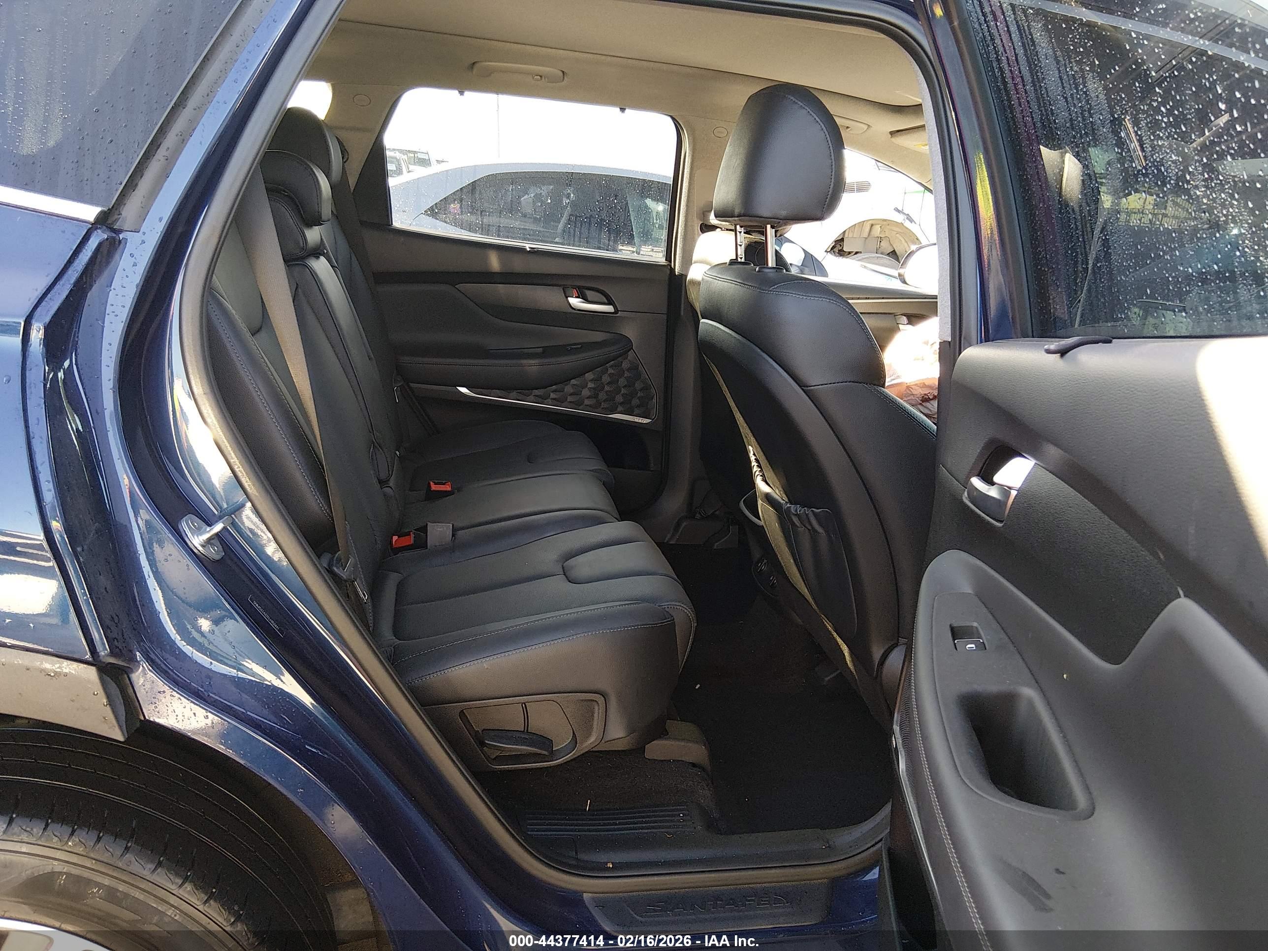 HYUNDAI SANTA image 8