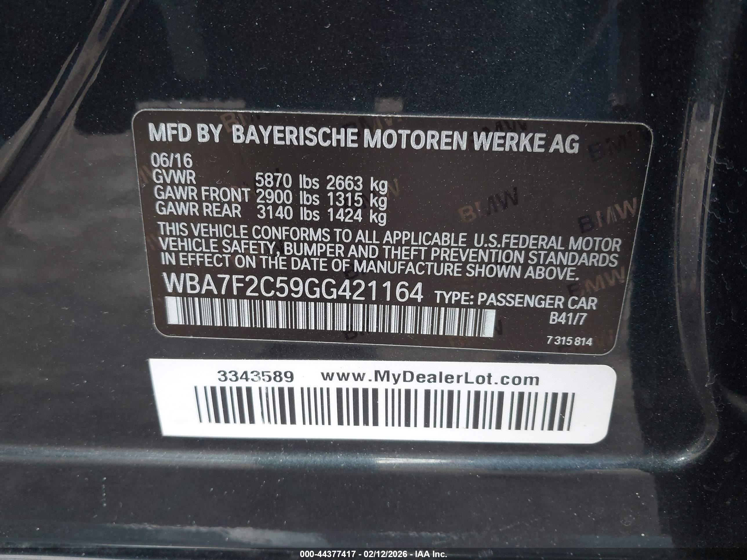 BMW 750I image 9