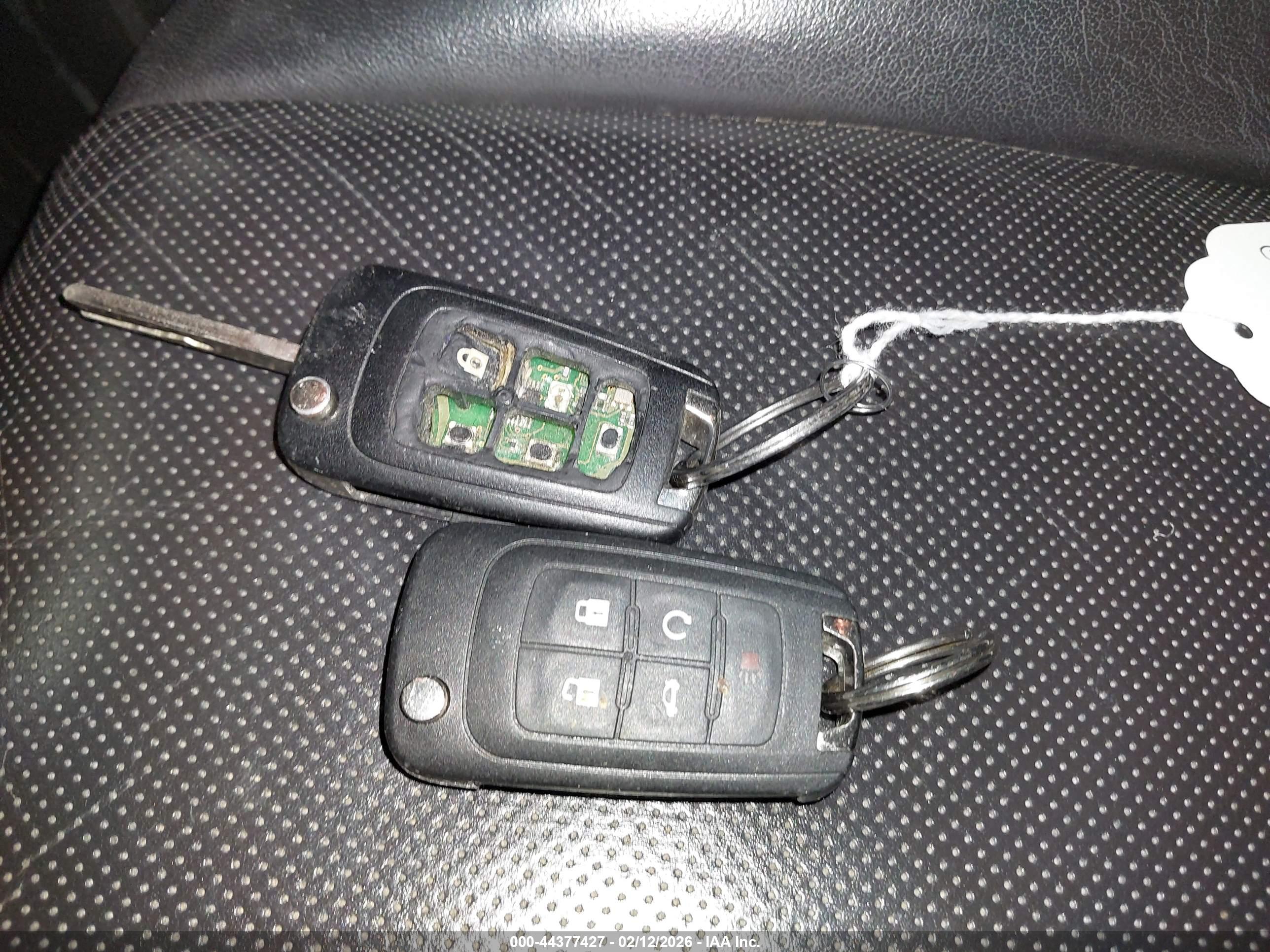 GMC TERRAIN image 11
