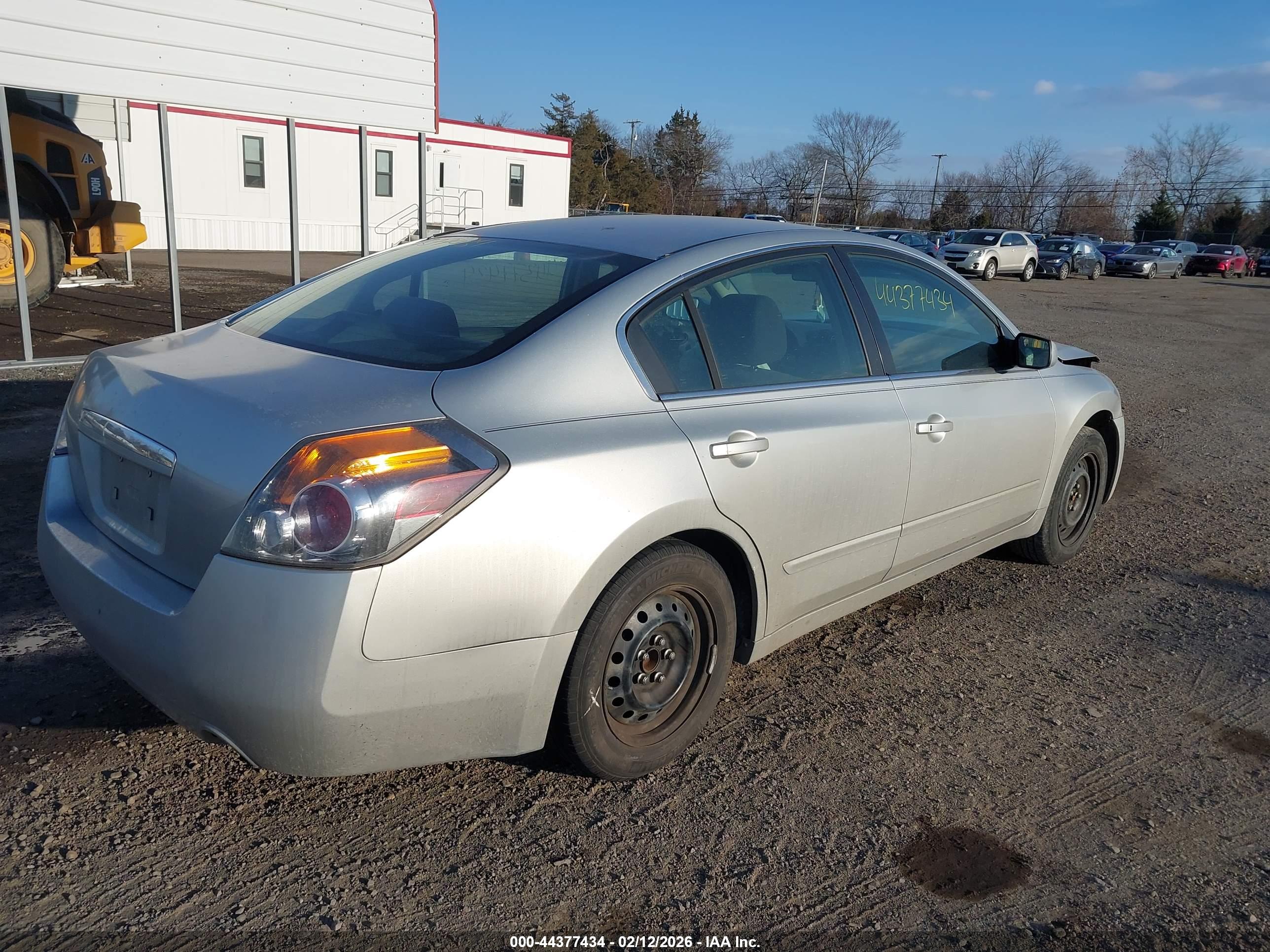 NISSAN ALTIMA image 4