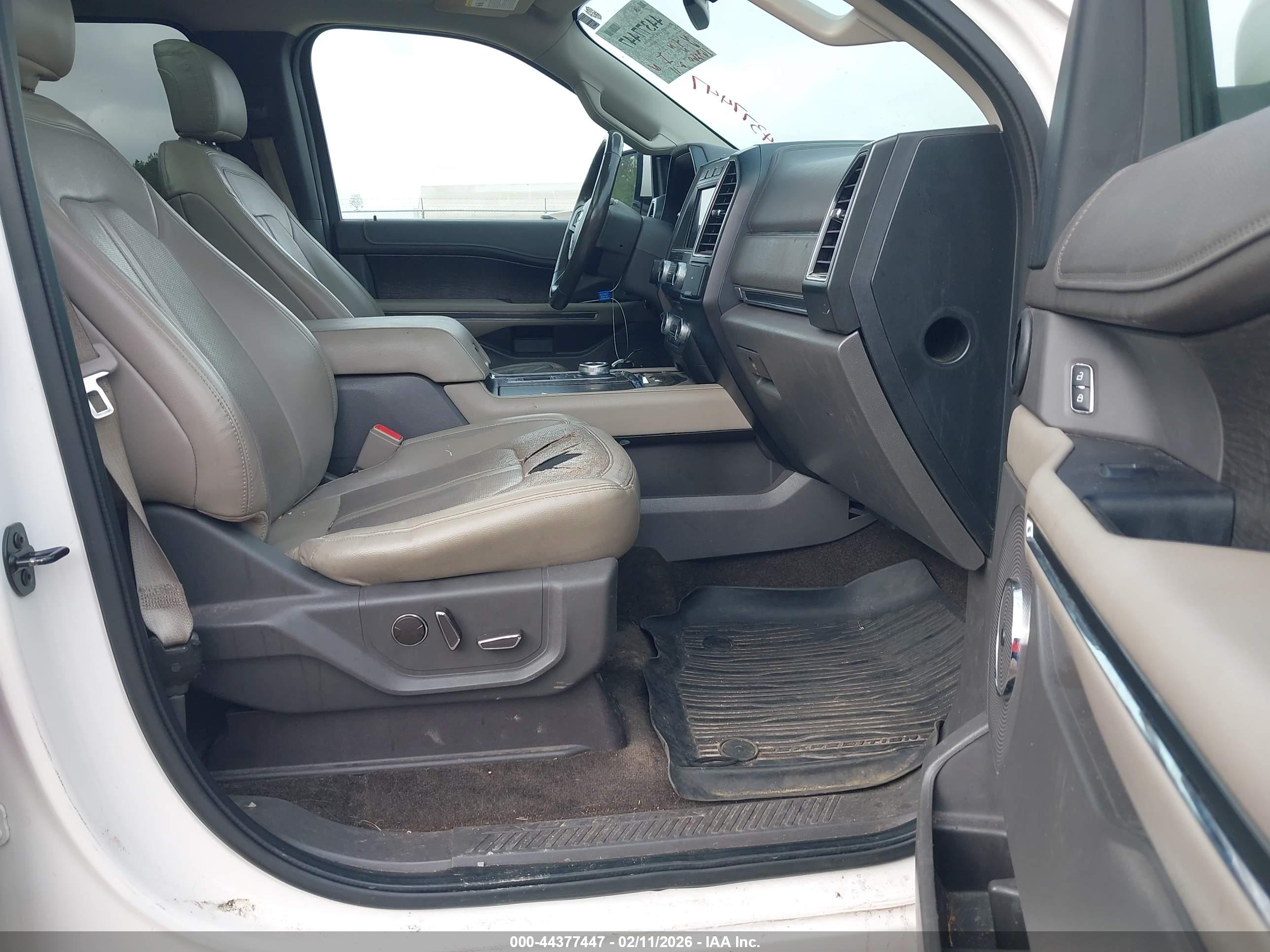 FORD EXPEDITION image 5