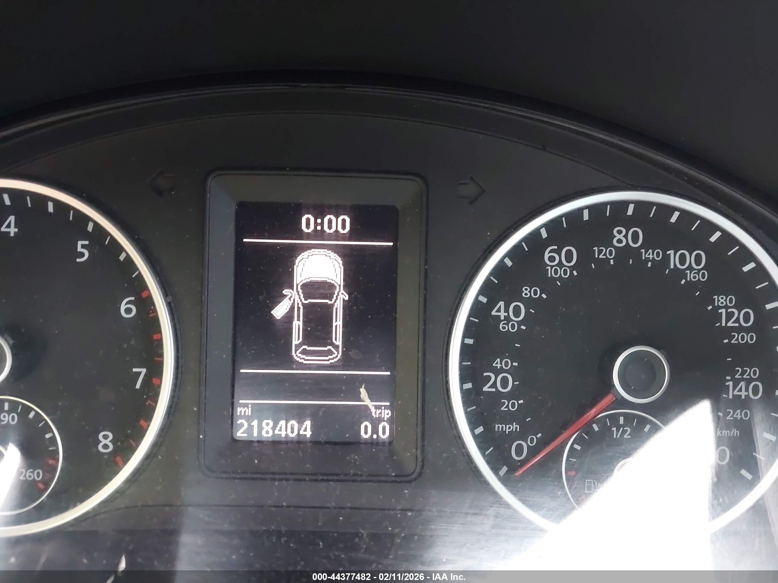 VOLKSWAGEN TIGUAN image 7