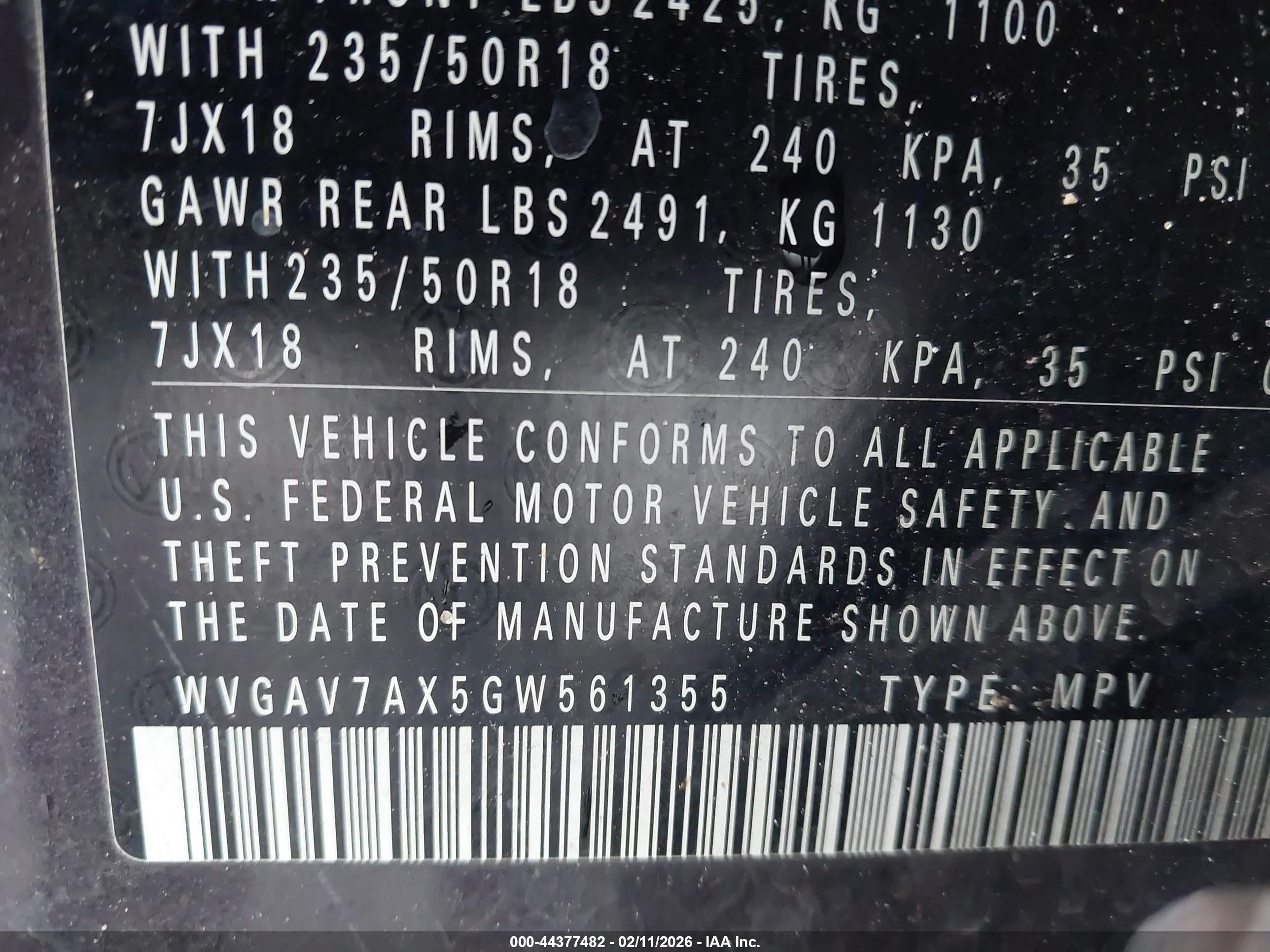 VOLKSWAGEN TIGUAN image 9