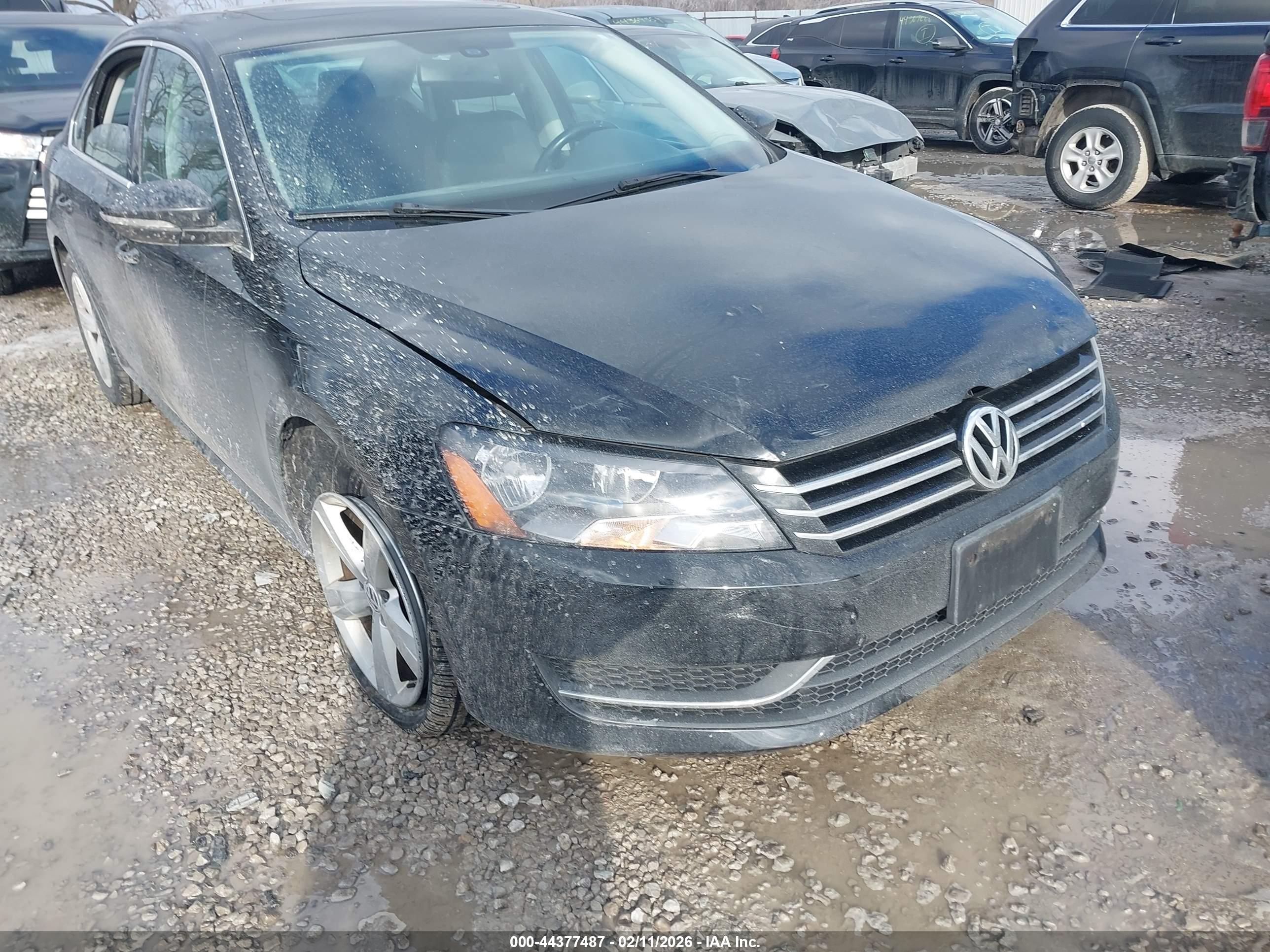 VOLKSWAGEN PASSAT image 6