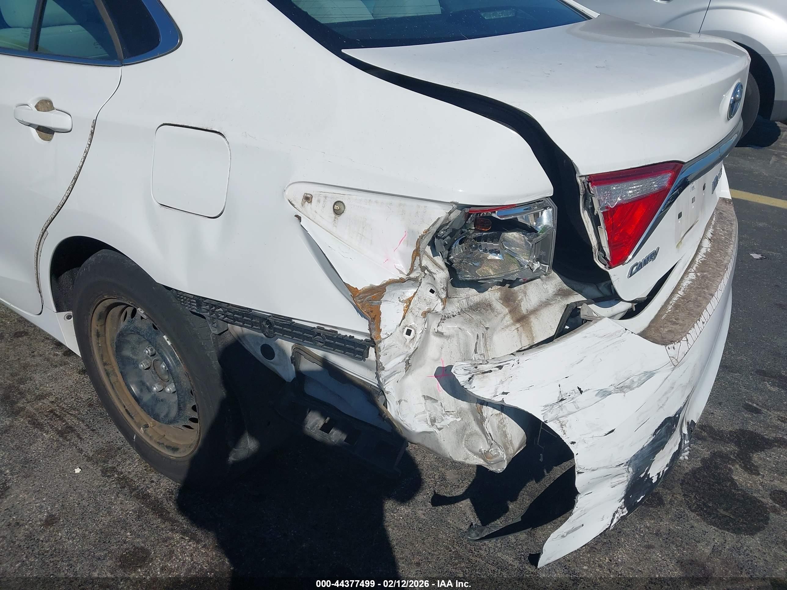 TOYOTA CAMRY image 6