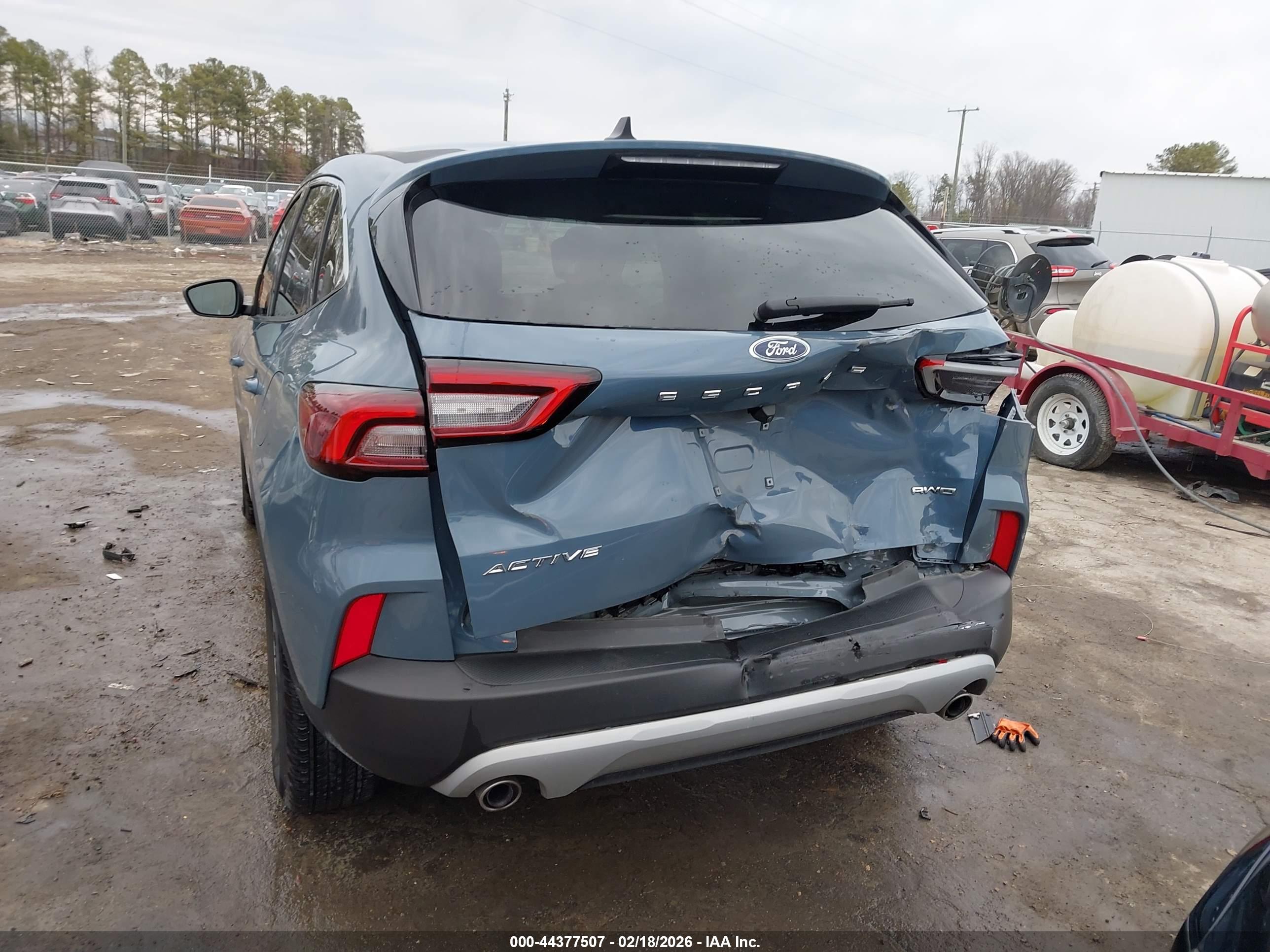 FORD ESCAPE image 6