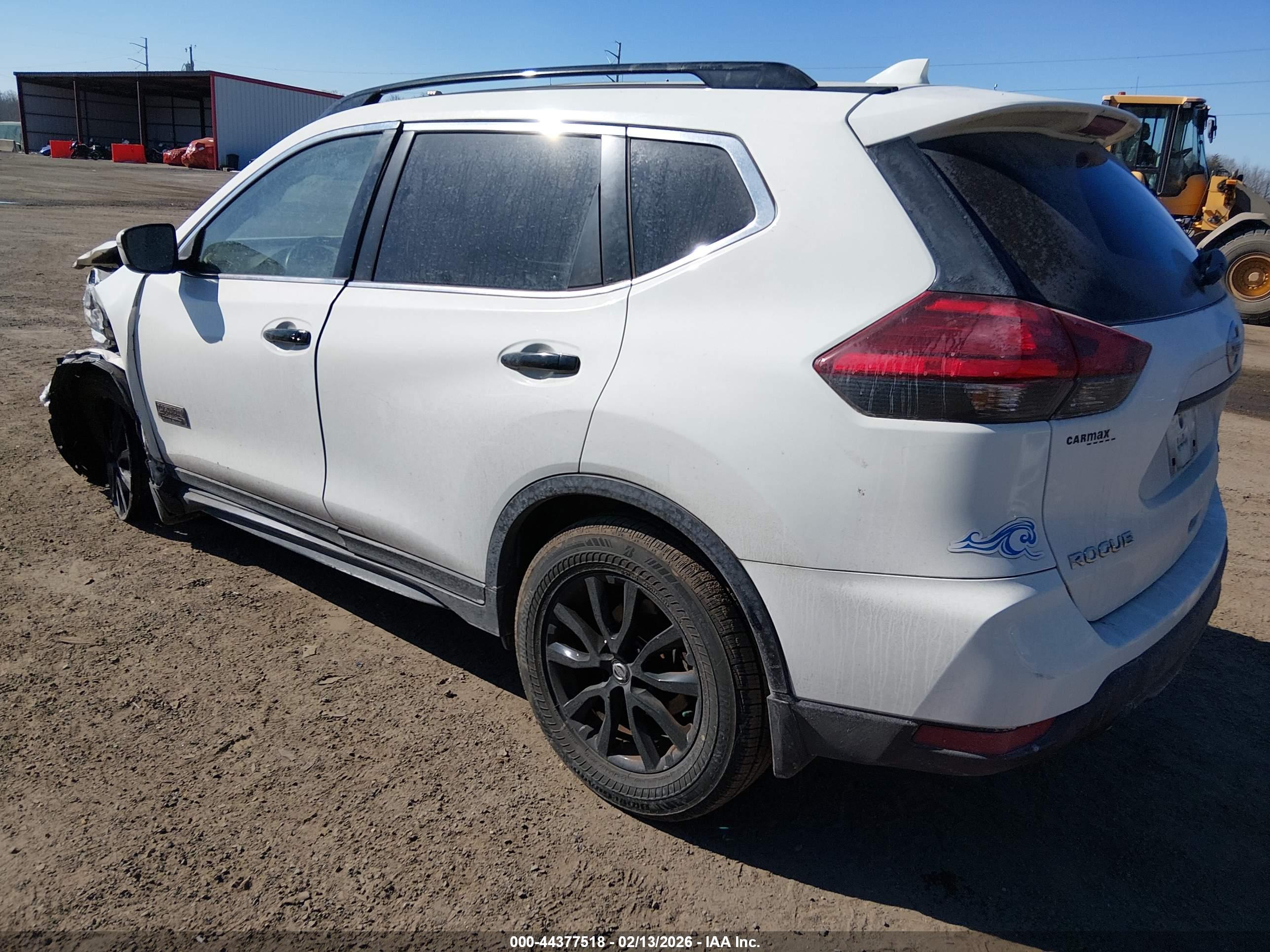 NISSAN ROGUE image 3