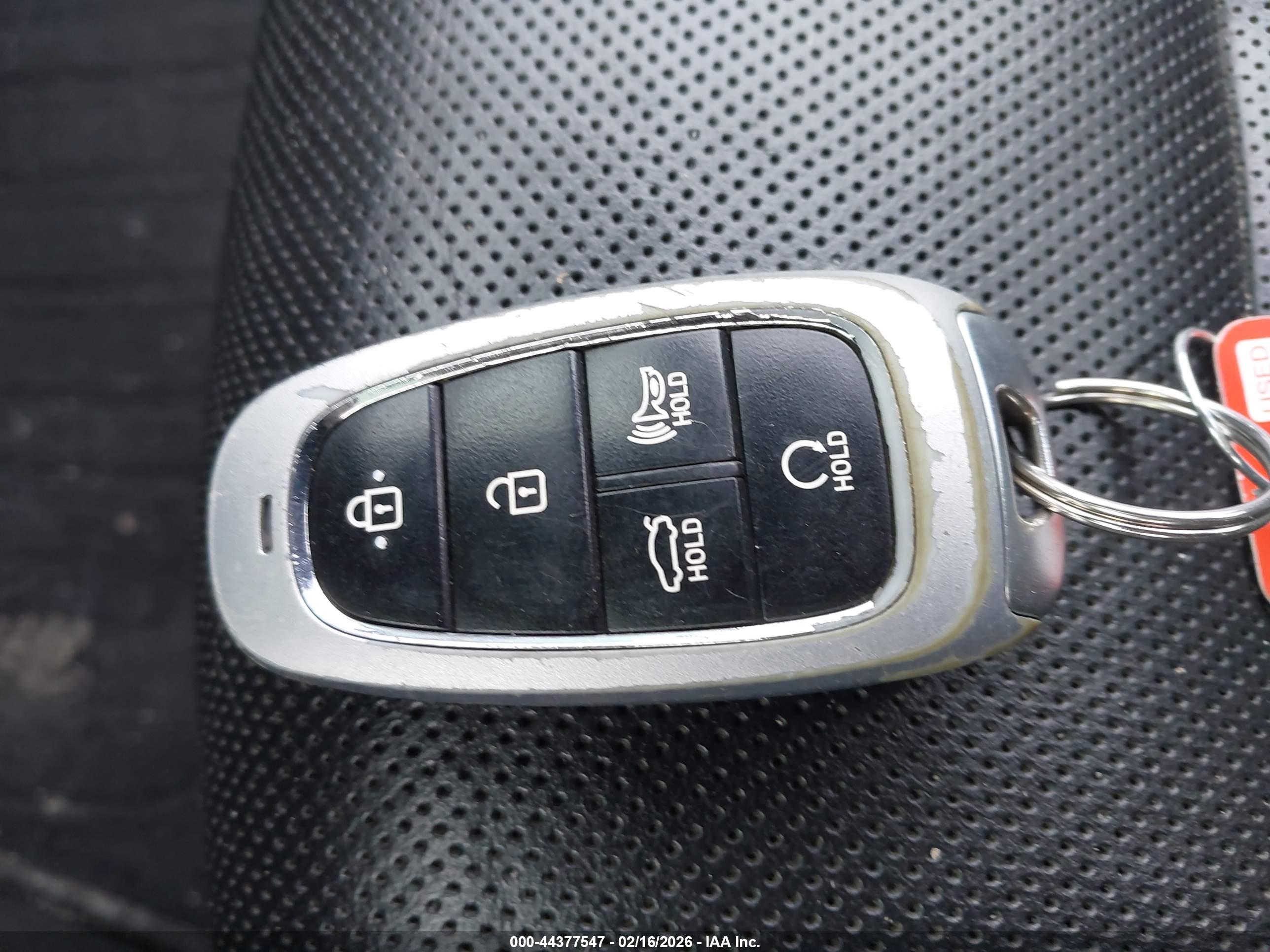 HYUNDAI SONATA image 11