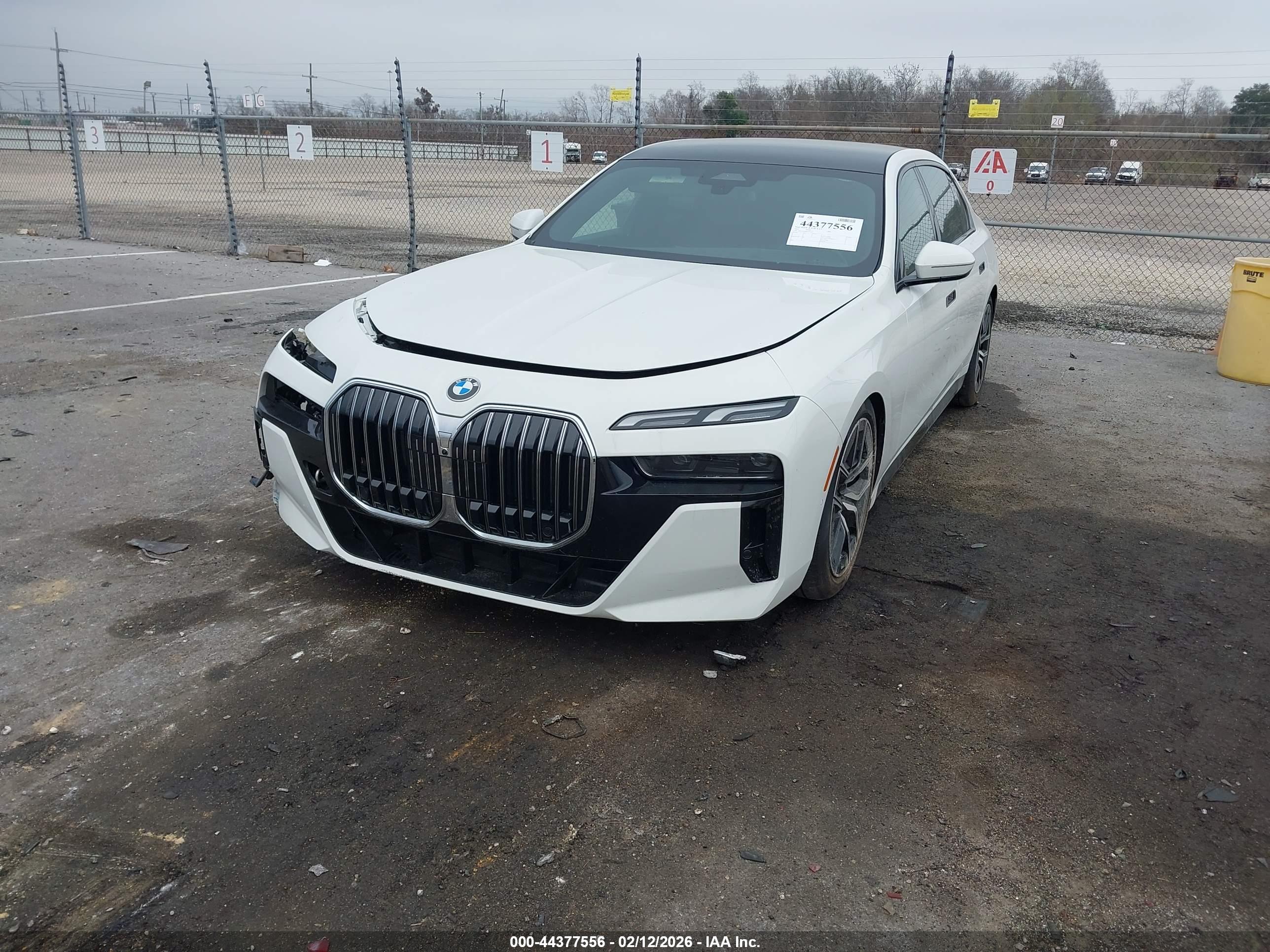 BMW 740I image 2