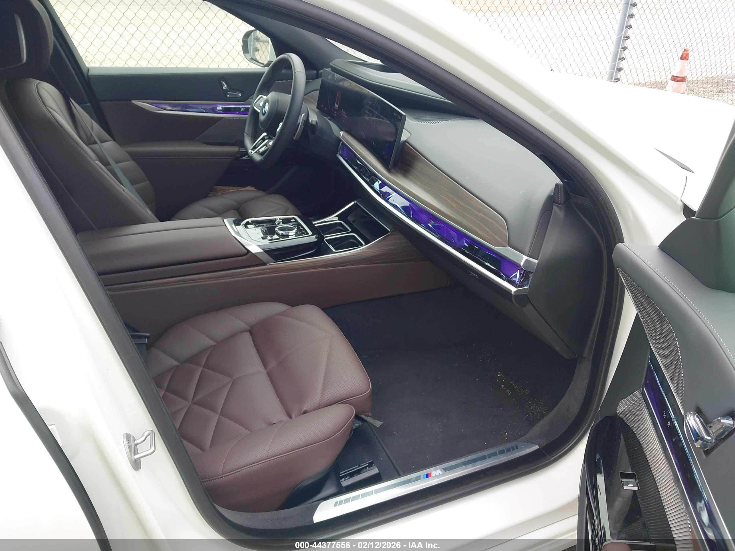 BMW 740I image 5