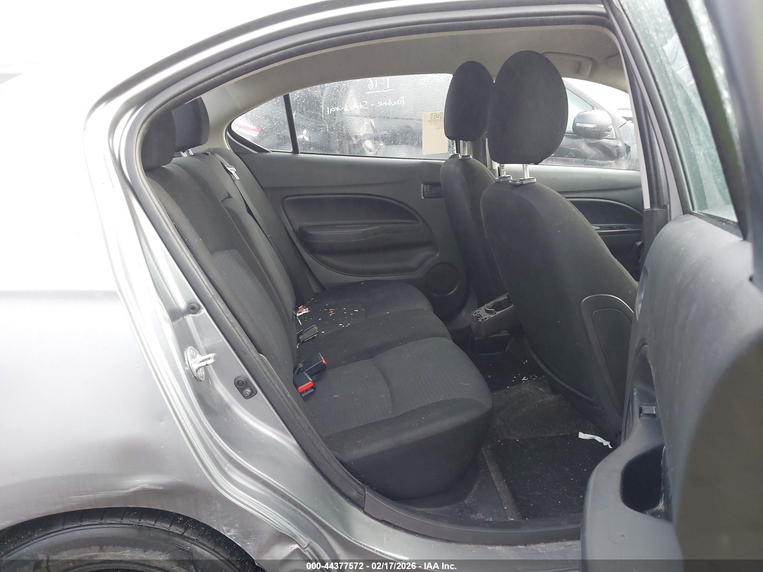 MITSUBISHI MIRAGE image 8