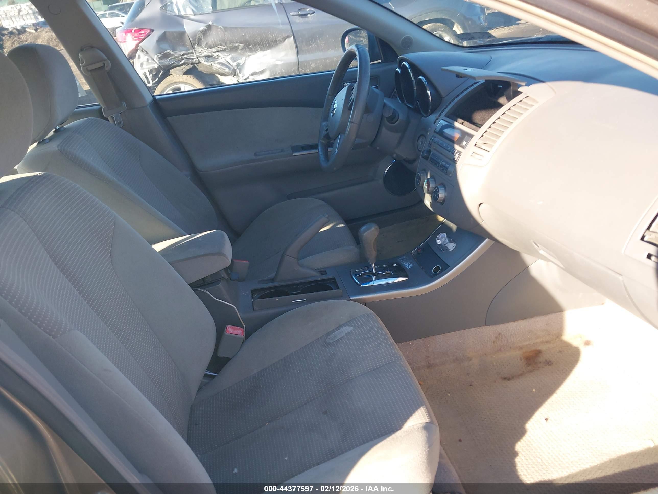 NISSAN ALTIMA image 5