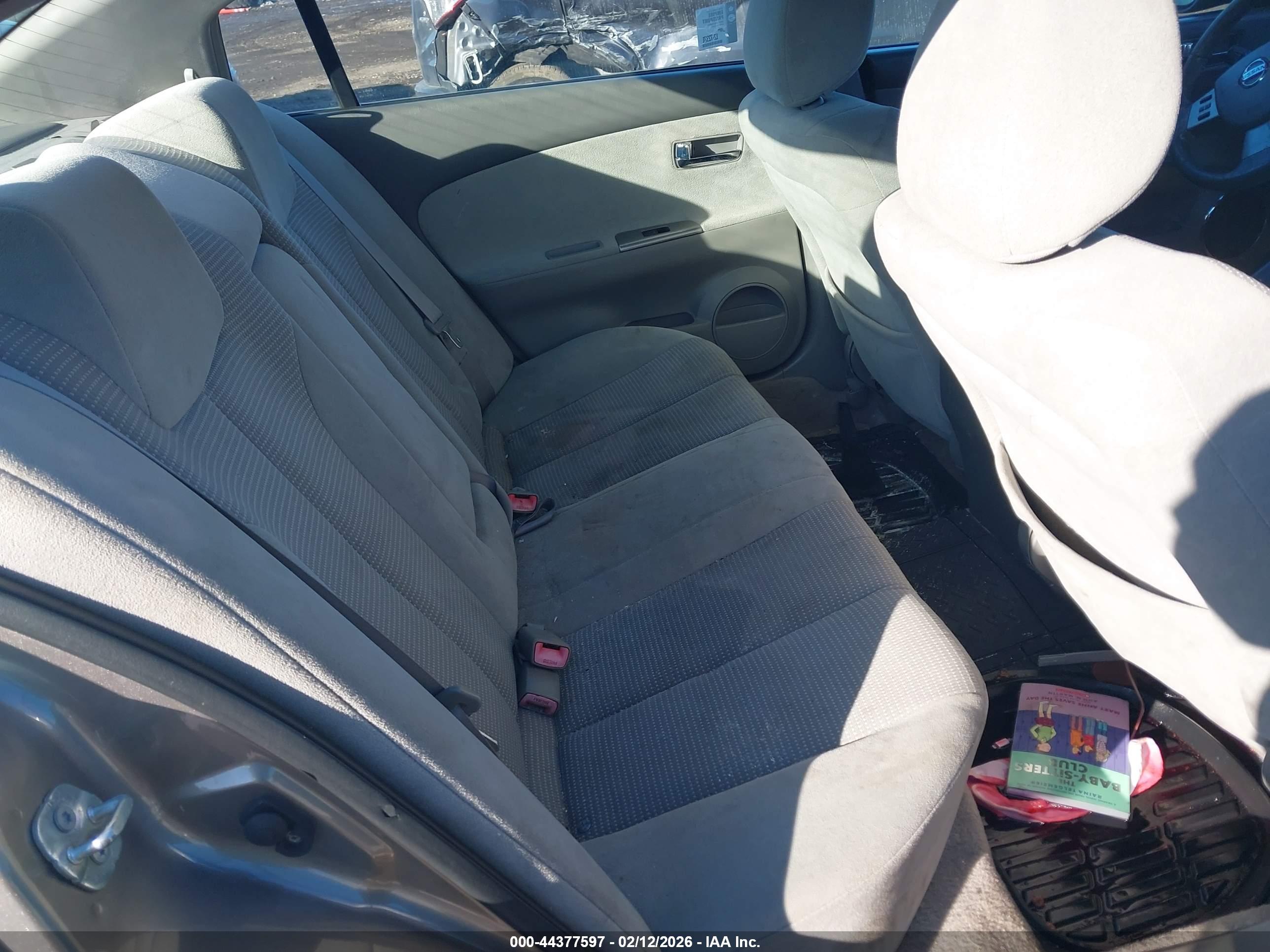 NISSAN ALTIMA image 8
