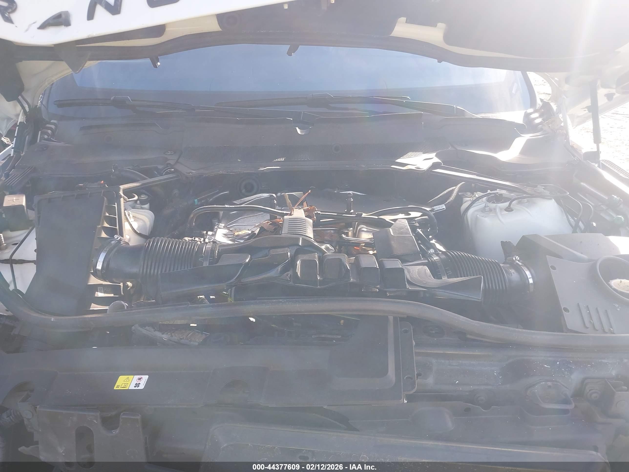 LAND ROVER image 10