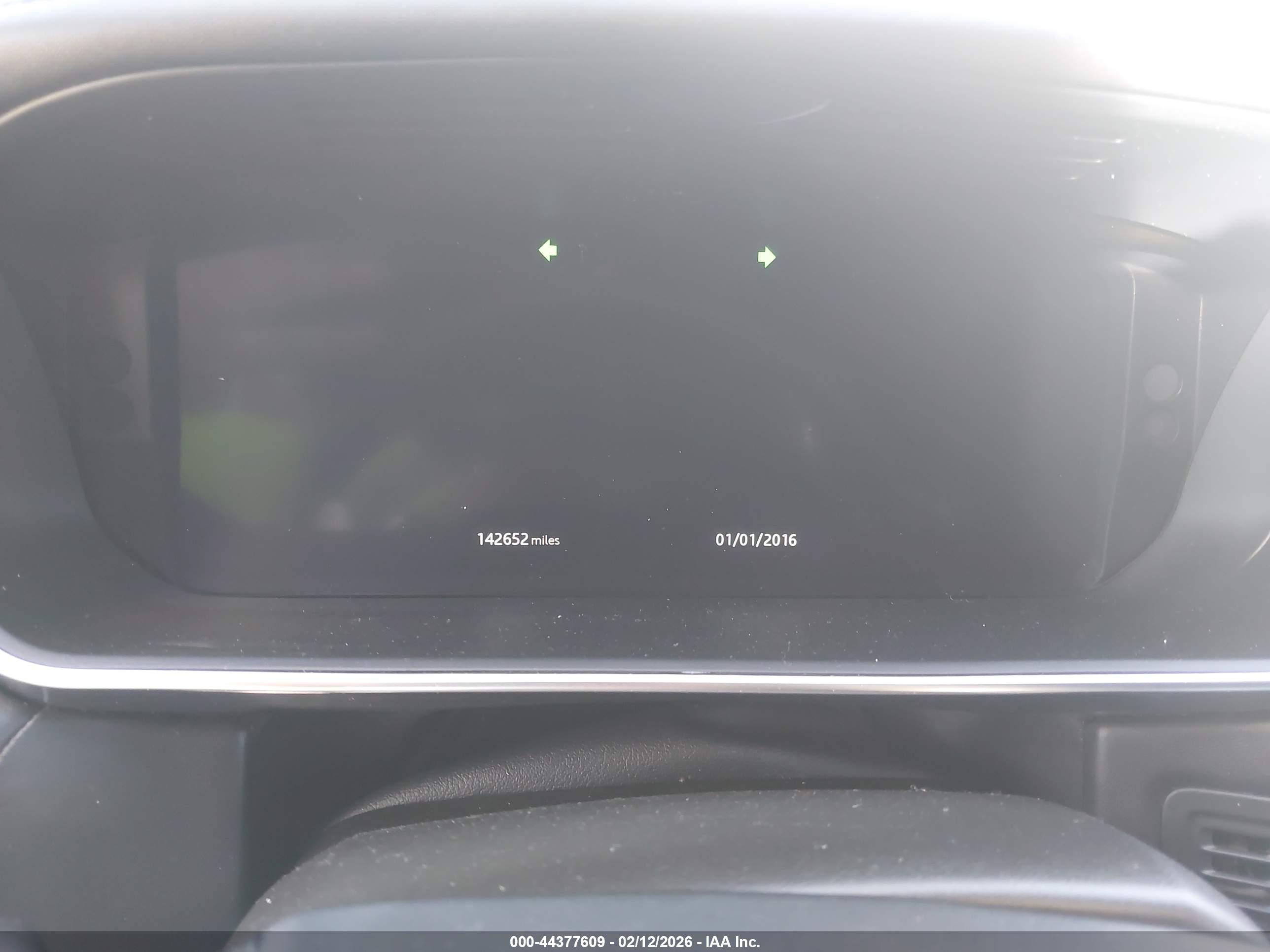 LAND ROVER image 7