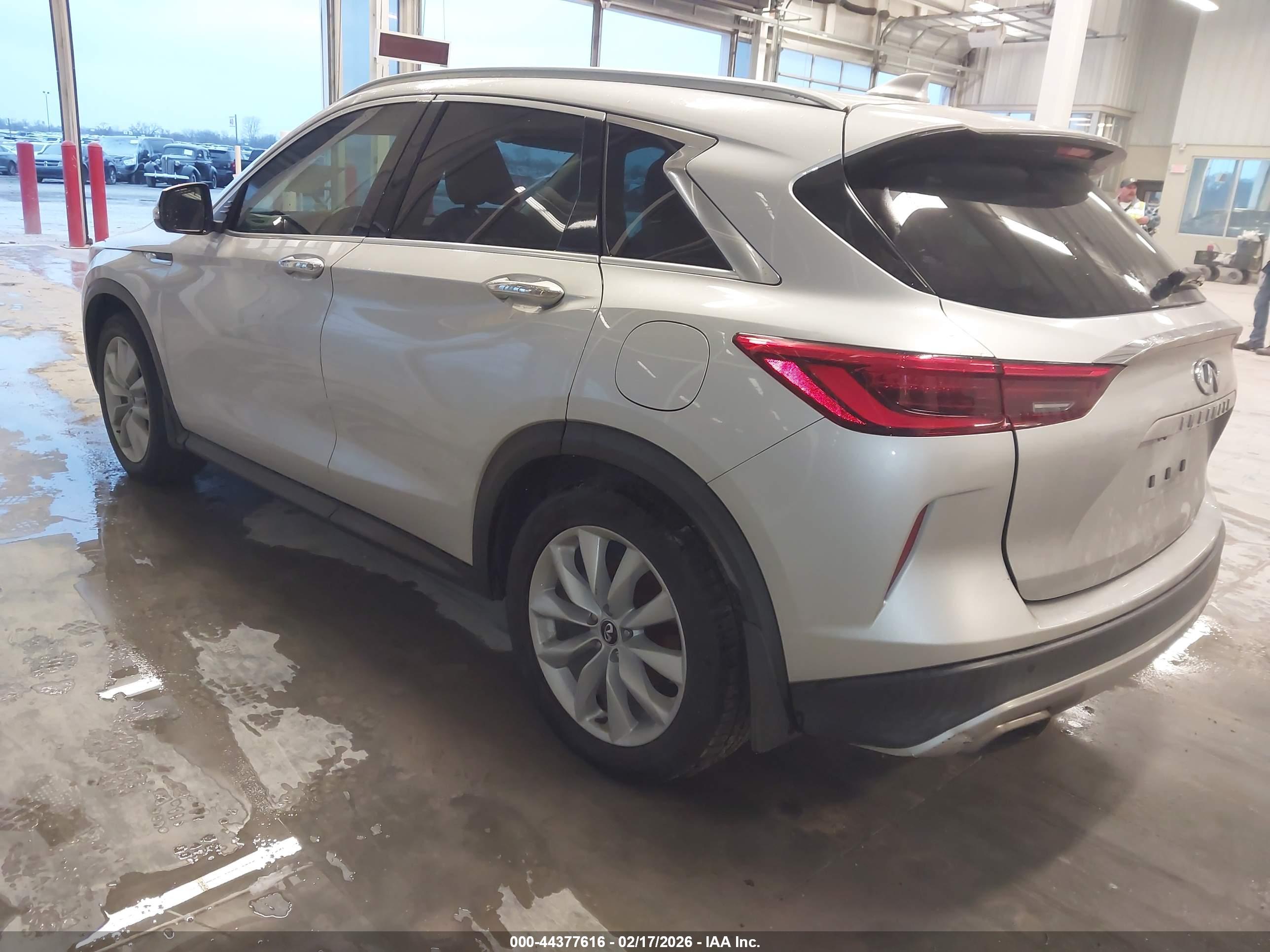 INFINITI QX50 image 3
