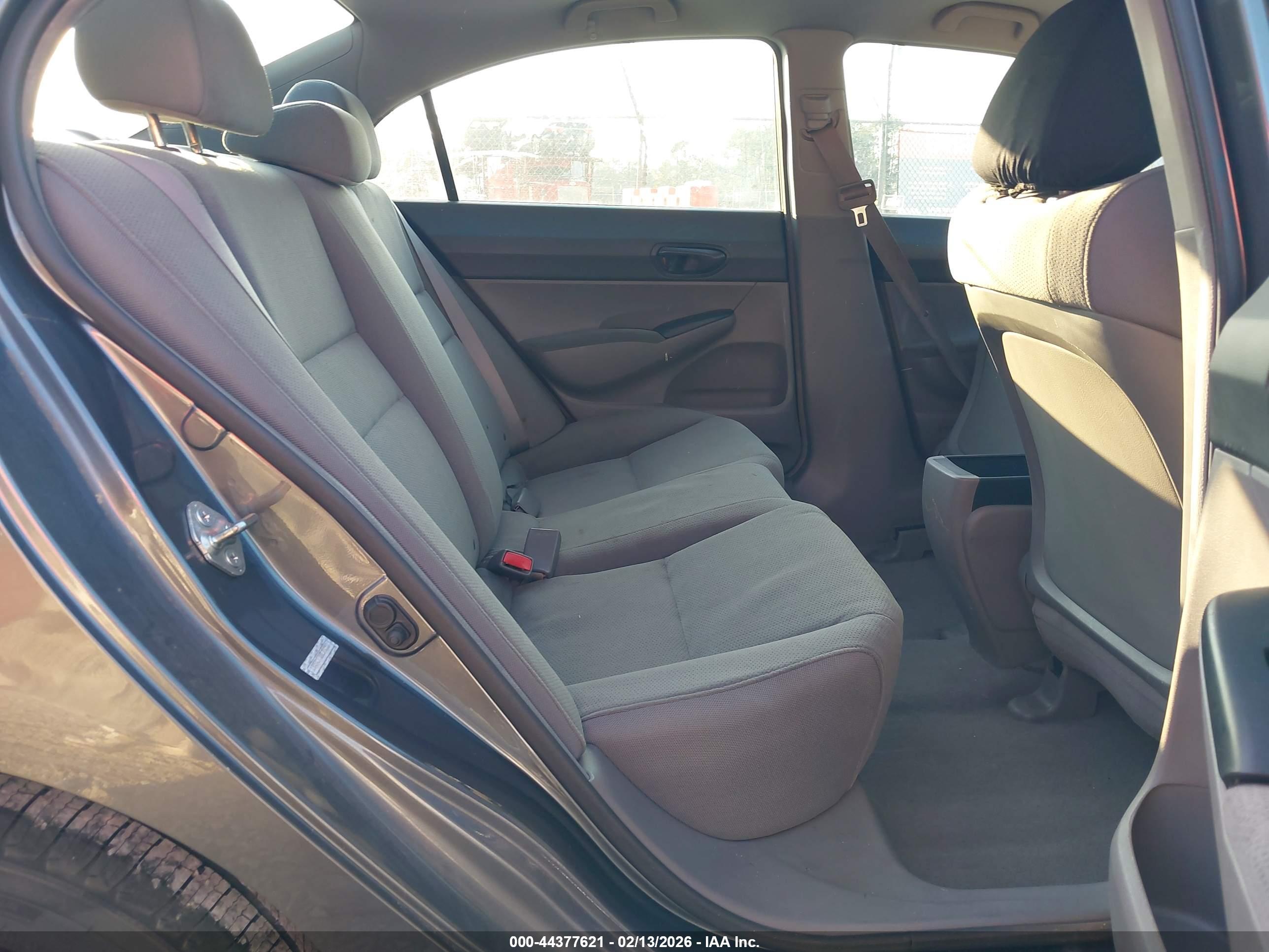 HONDA CIVIC image 8
