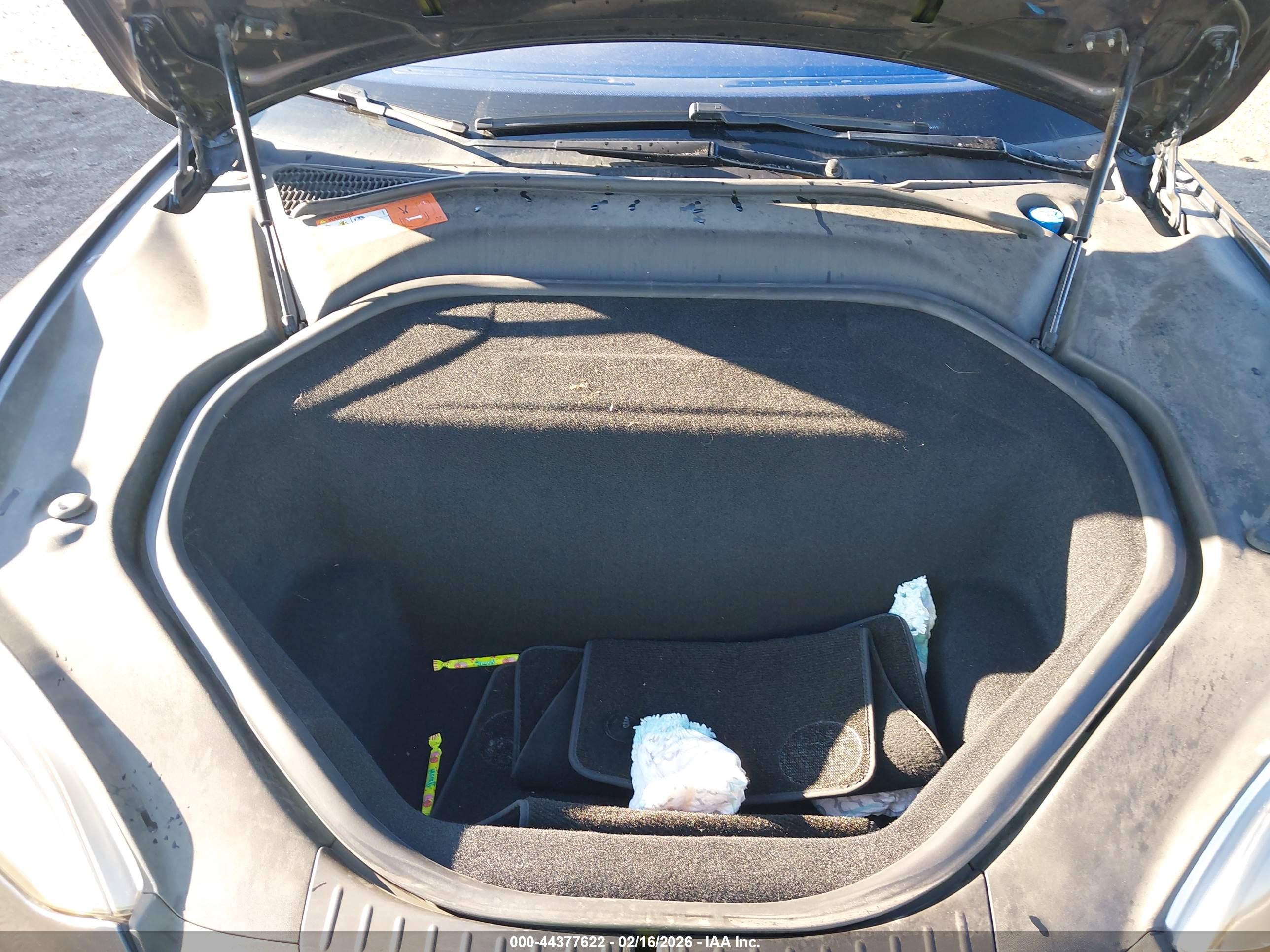 TESLA MODEL image 10