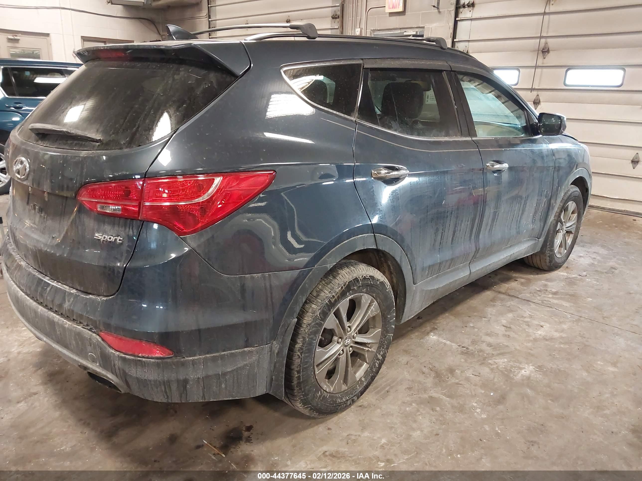 HYUNDAI SANTA image 4