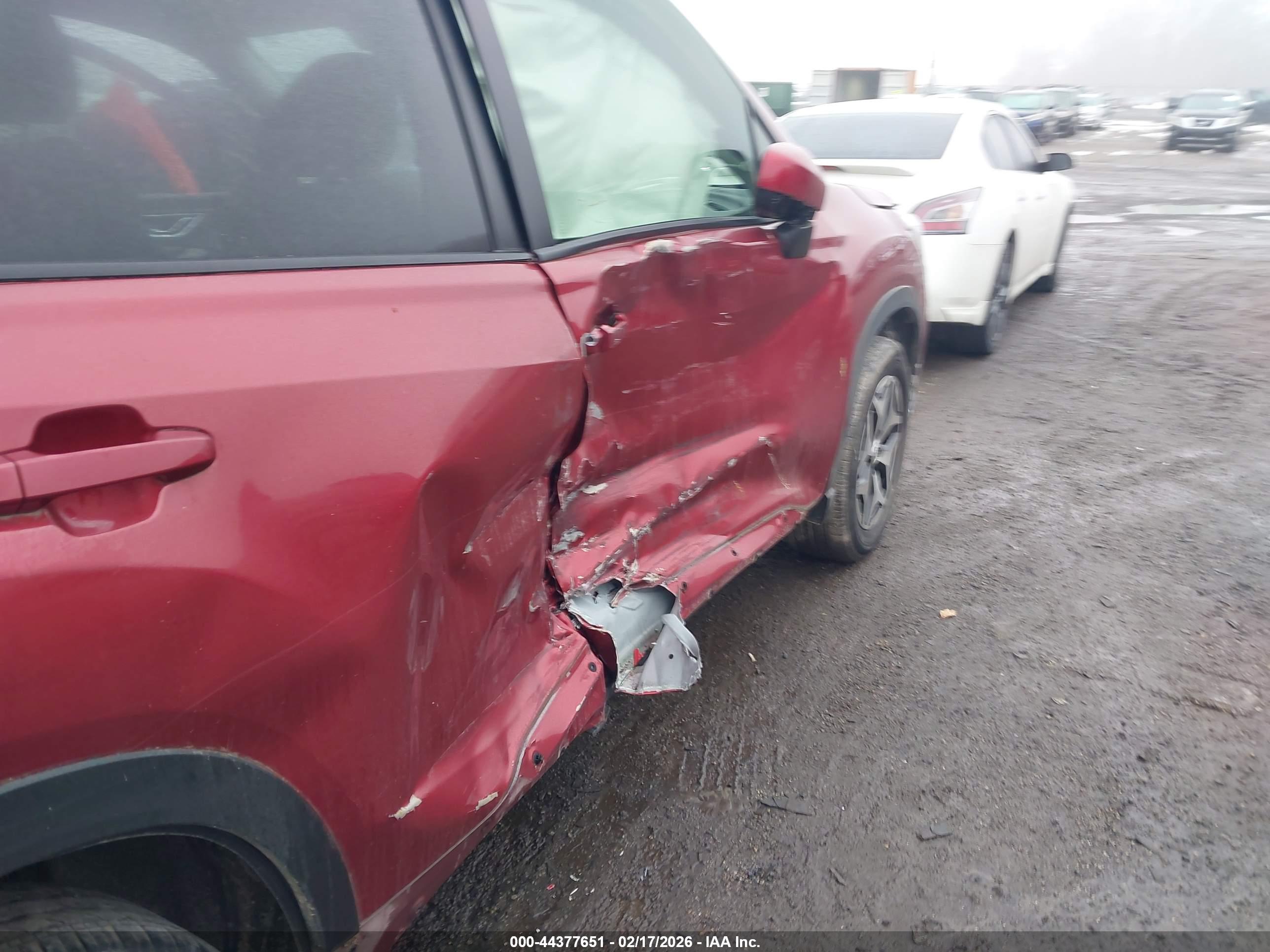 SUBARU FORESTER image 6