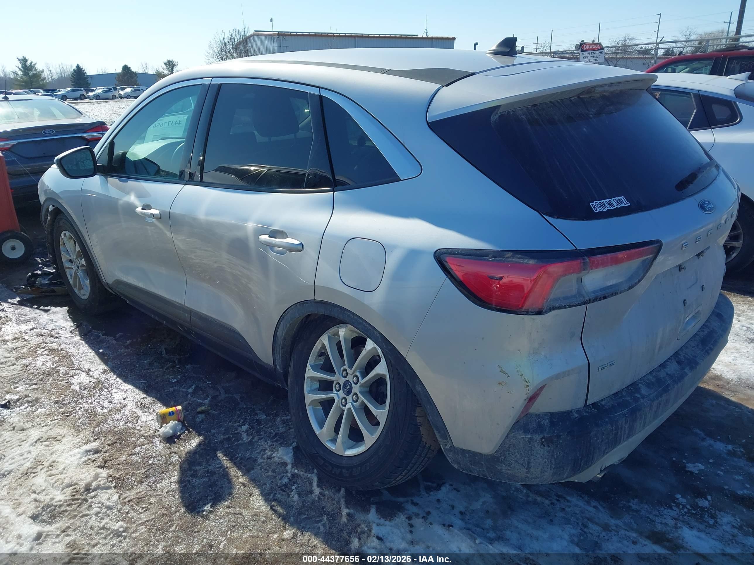 FORD ESCAPE image 3