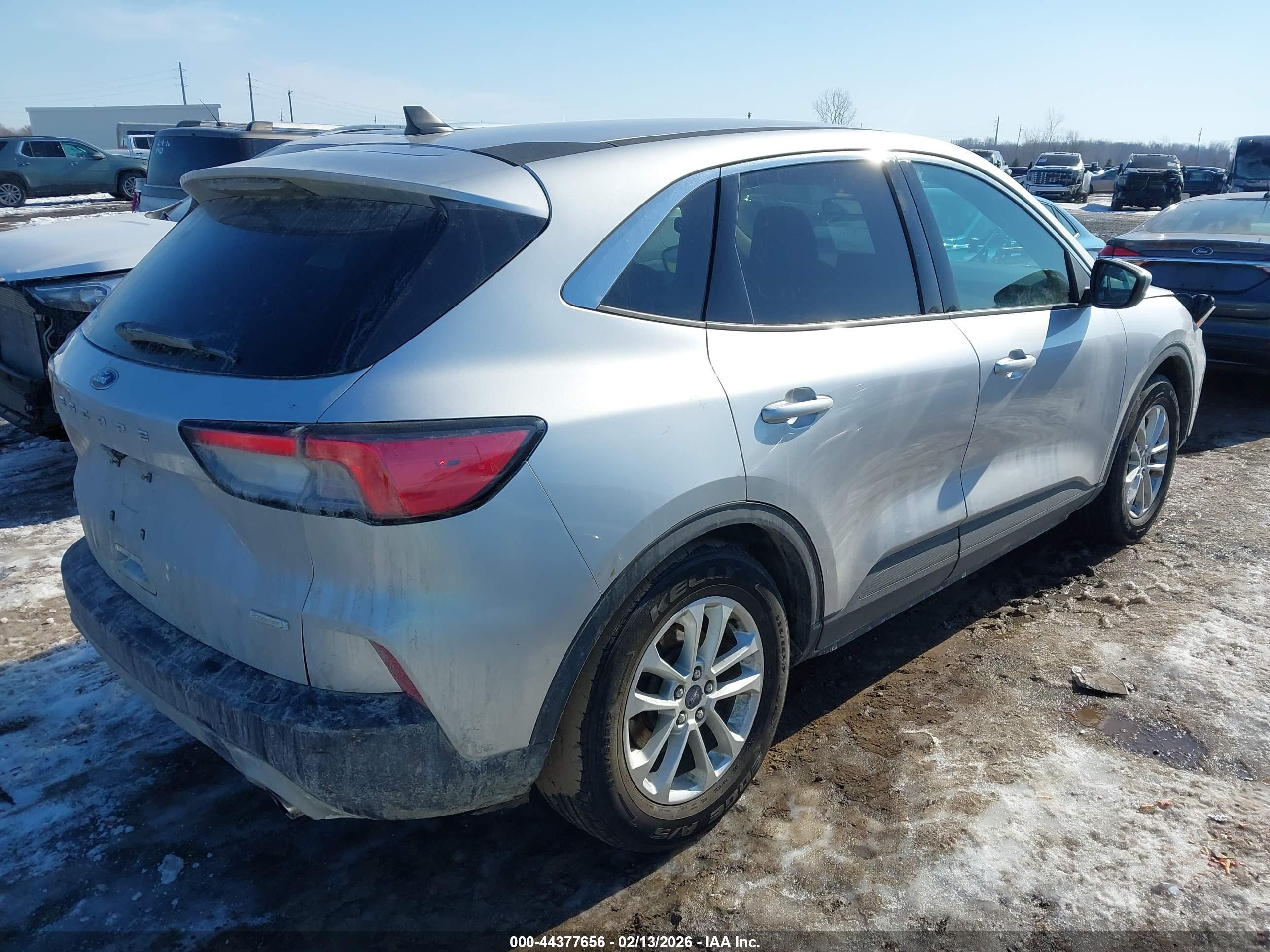 FORD ESCAPE image 4