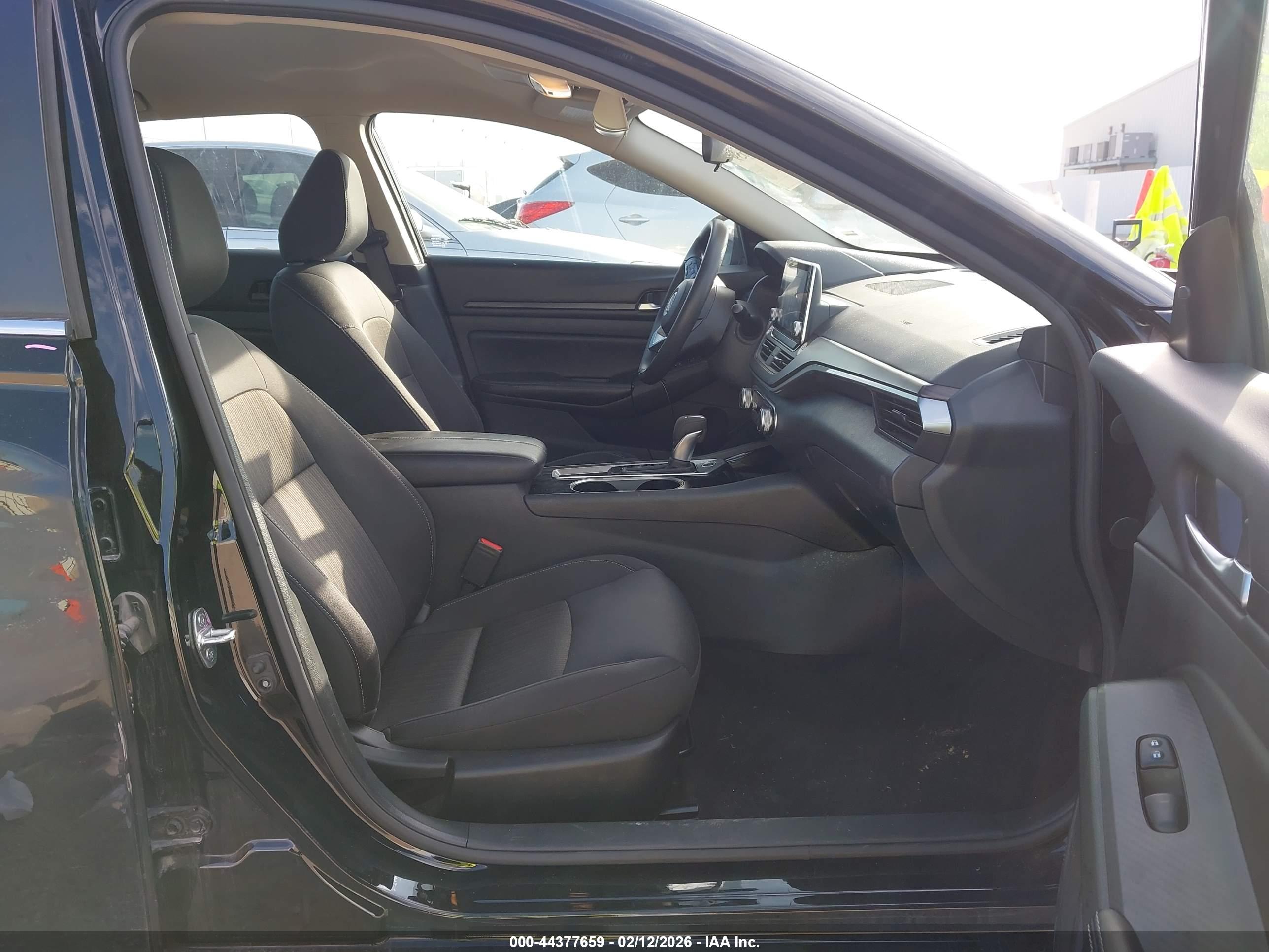 NISSAN ALTIMA image 5