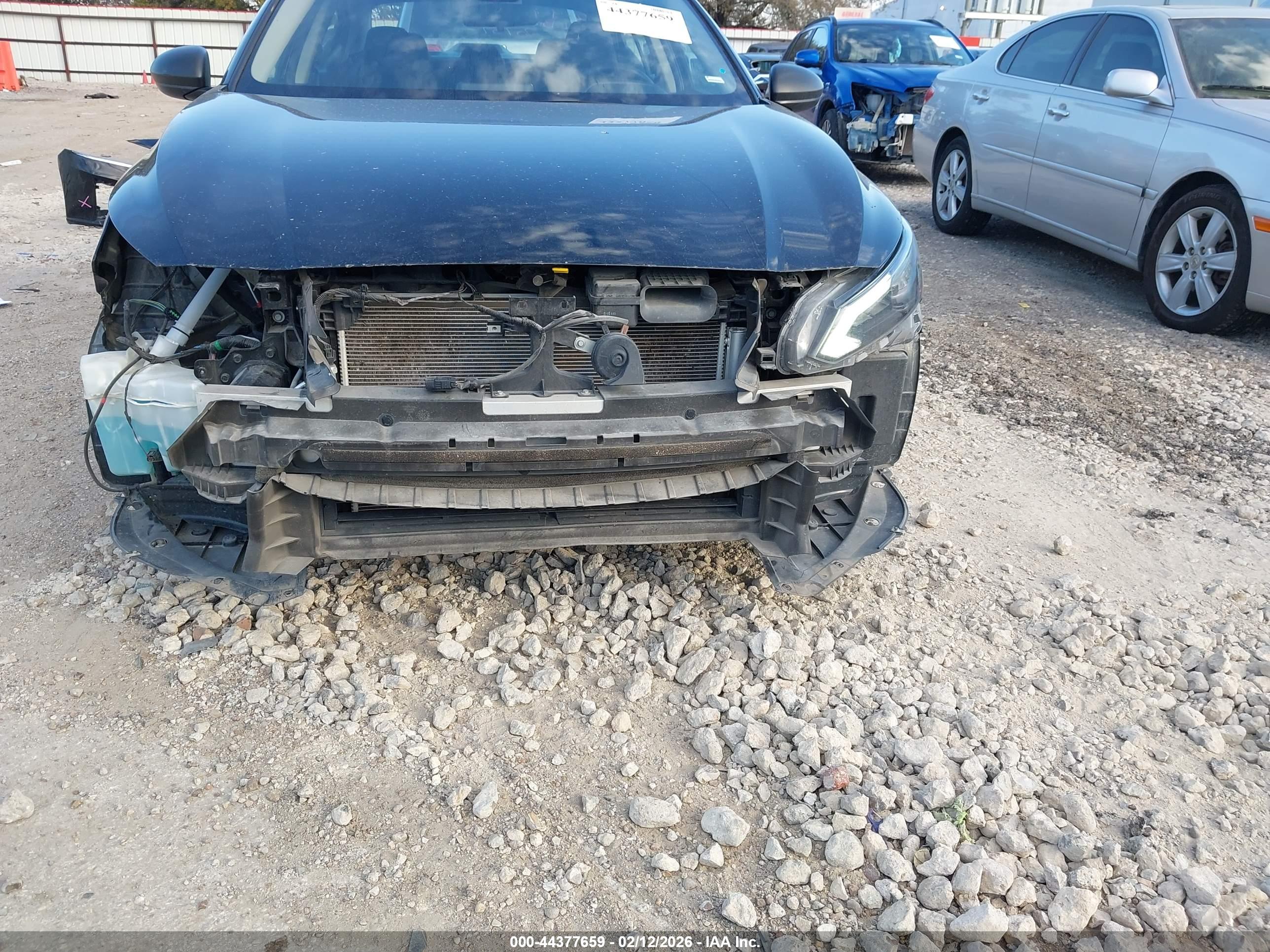 NISSAN ALTIMA image 6