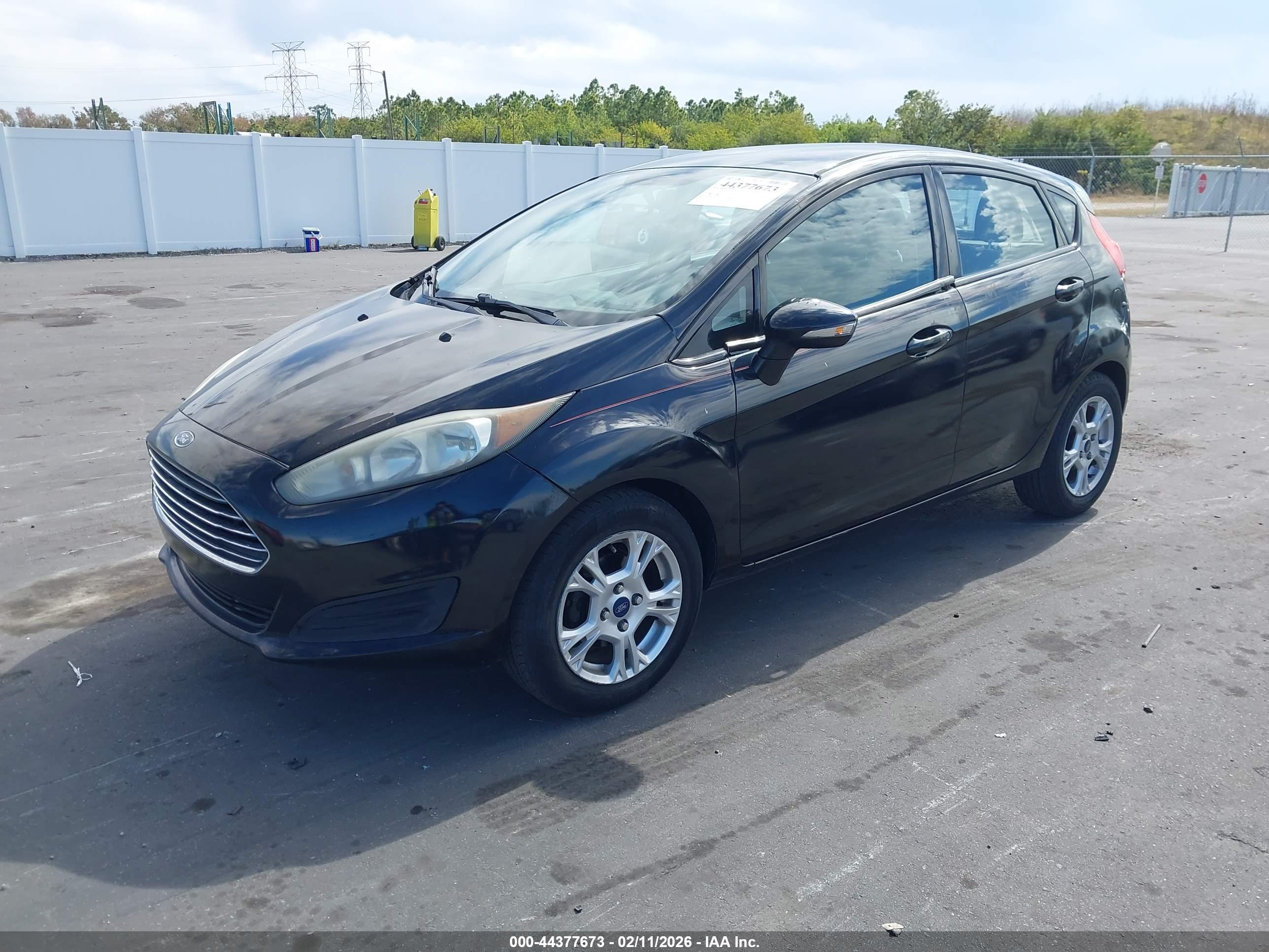 FORD FIESTA image 2