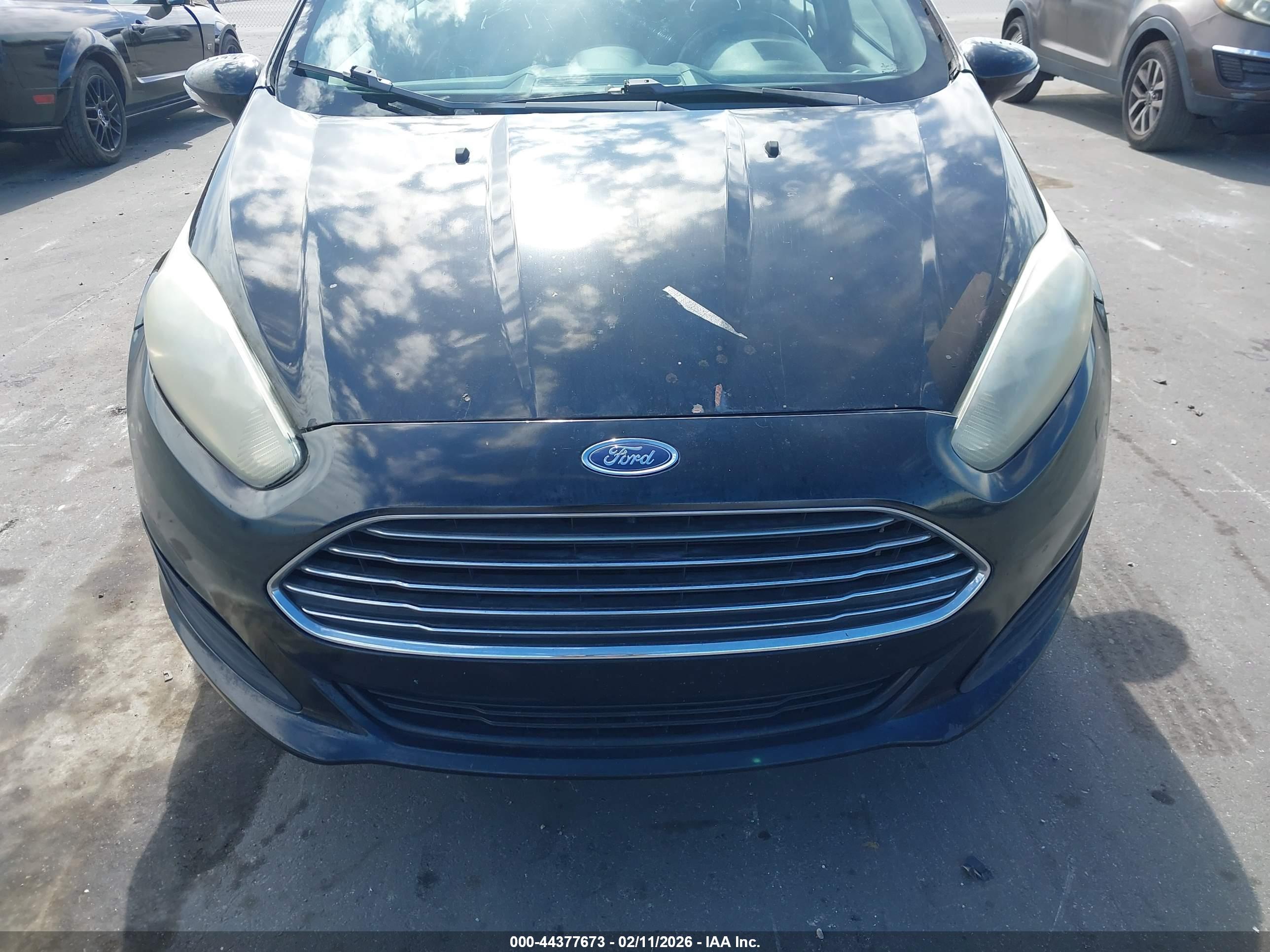 FORD FIESTA image 6