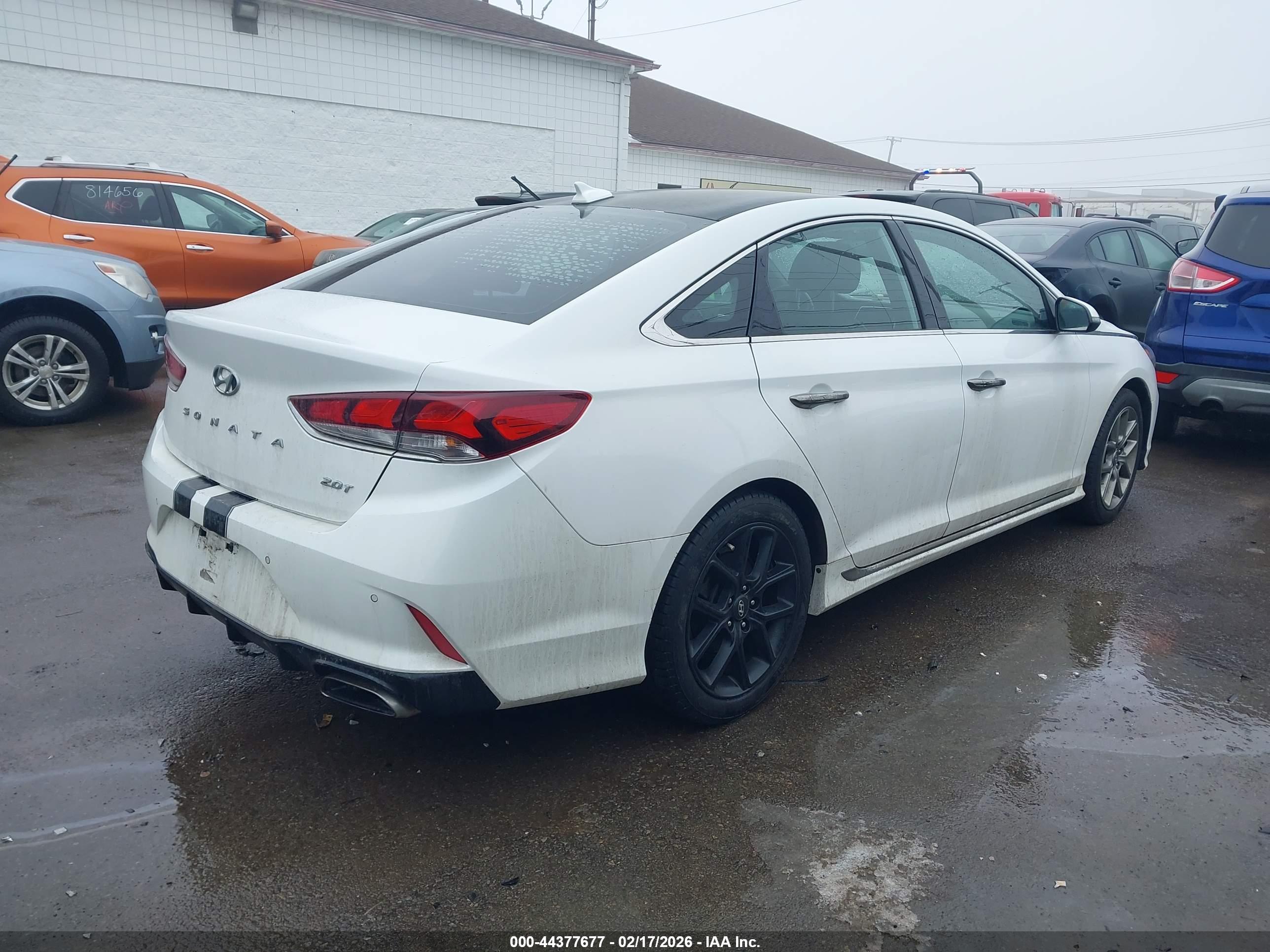 HYUNDAI SONATA image 4