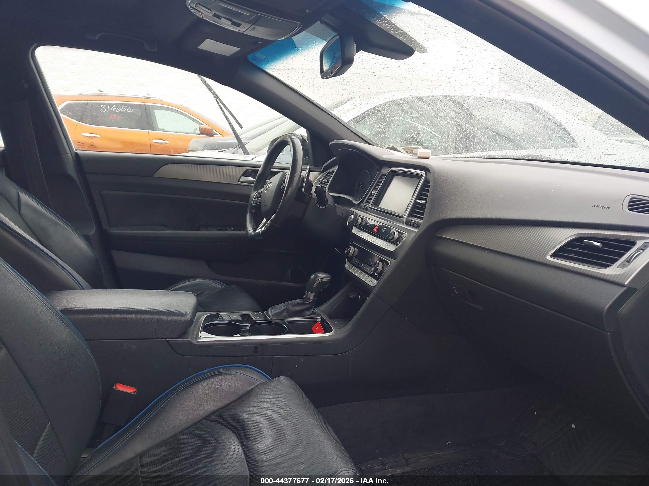 HYUNDAI SONATA image 5