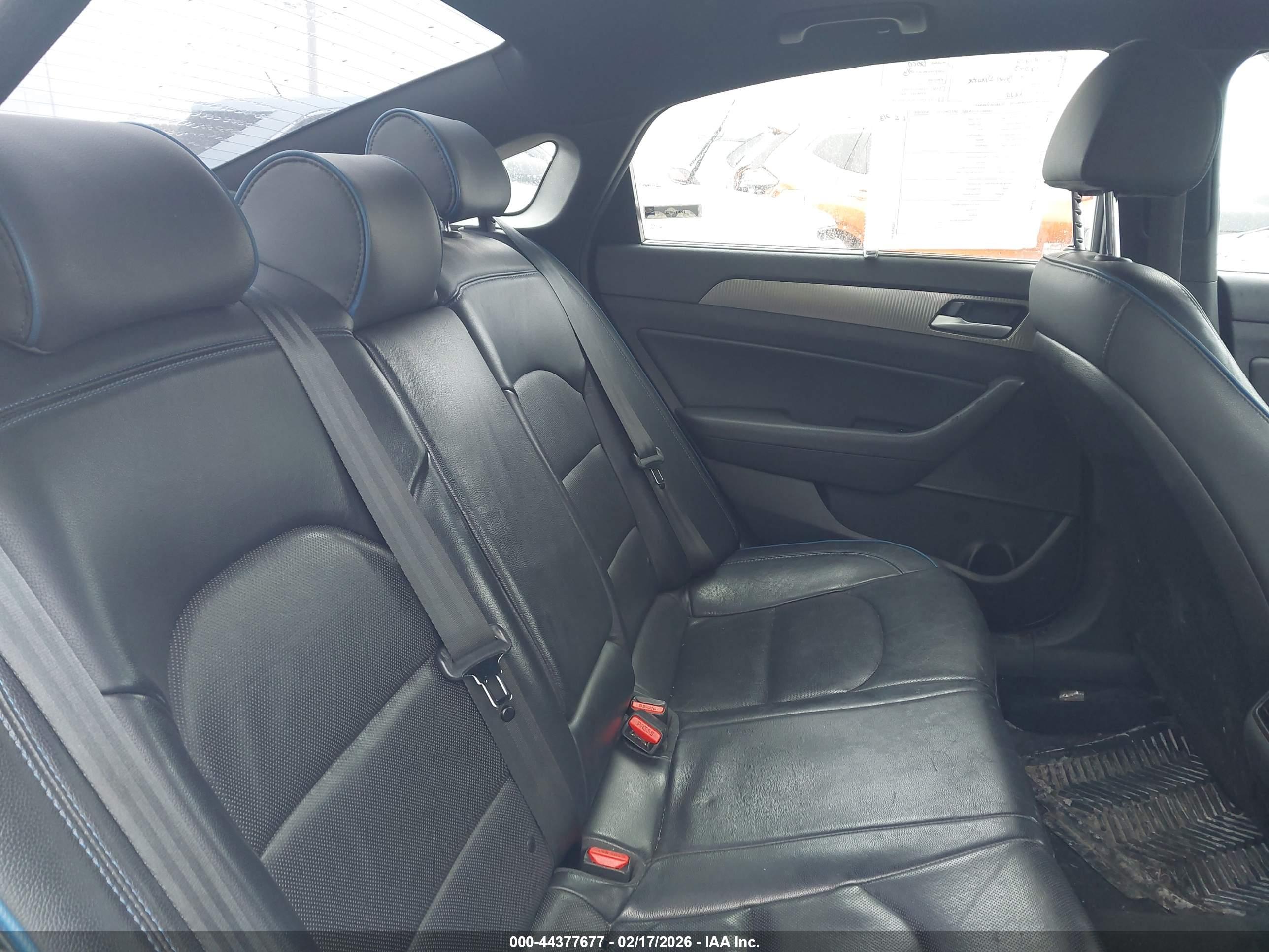 HYUNDAI SONATA image 8
