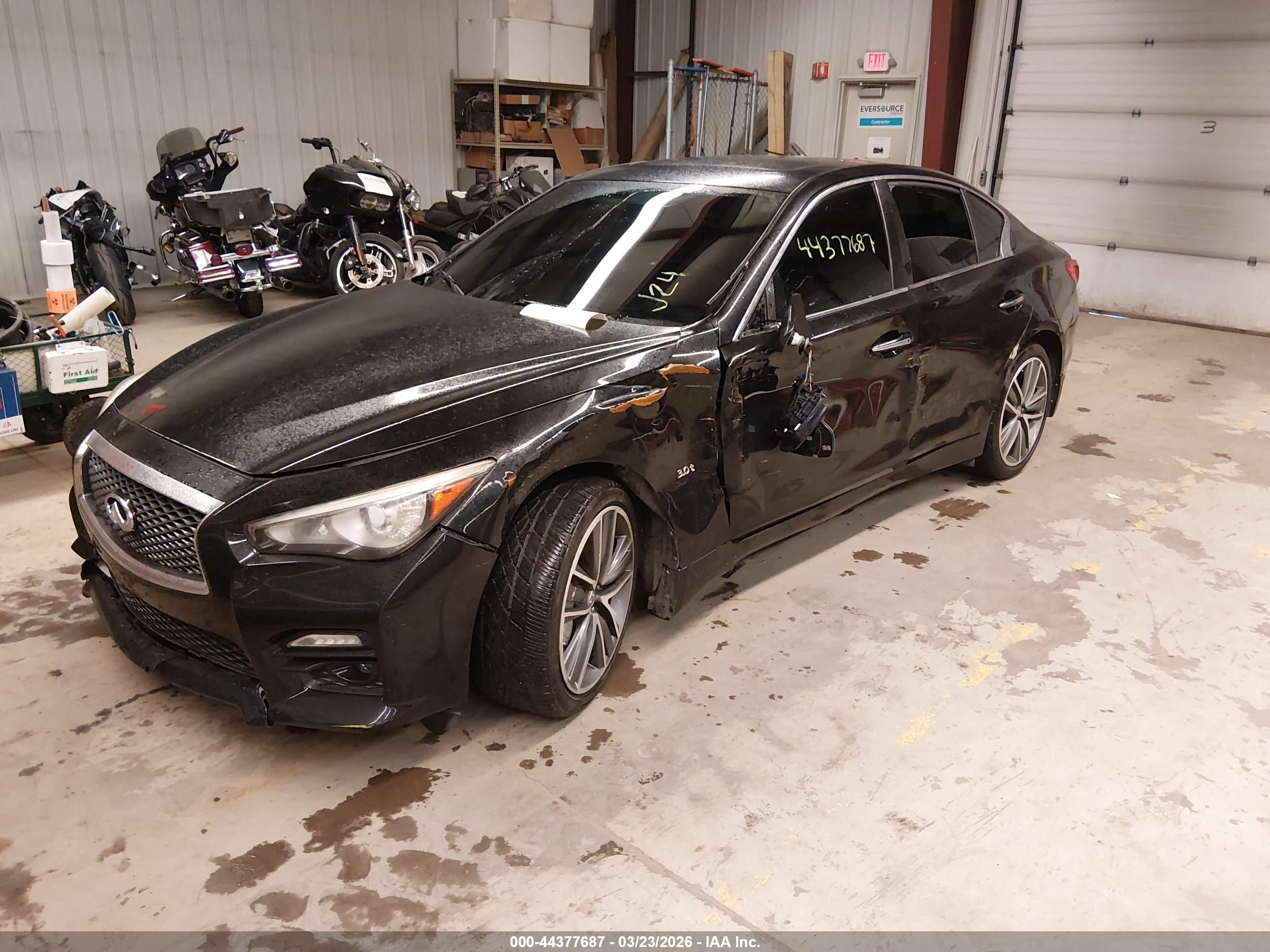 INFINITI Q50 image 2