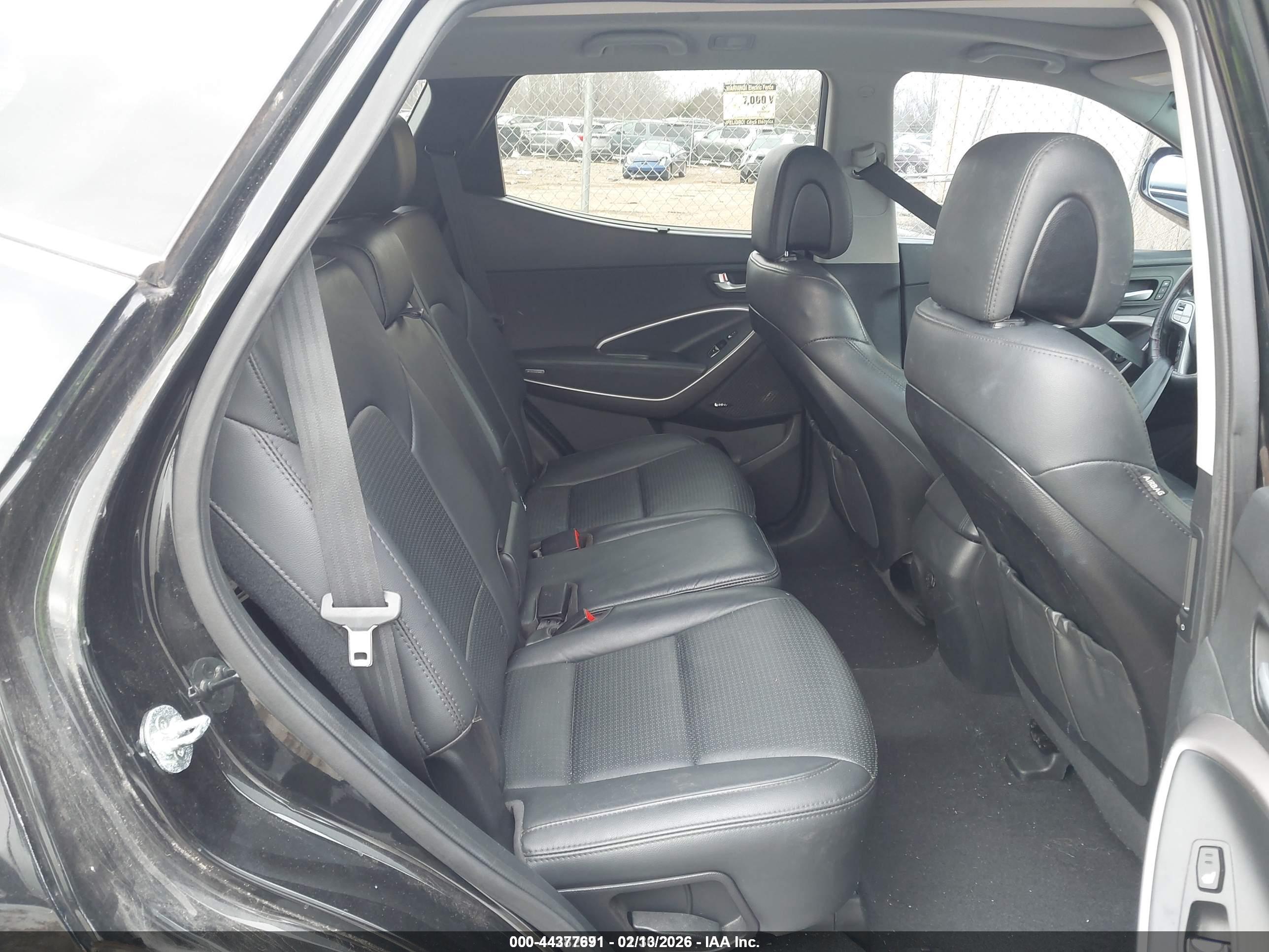 HYUNDAI SANTA image 8