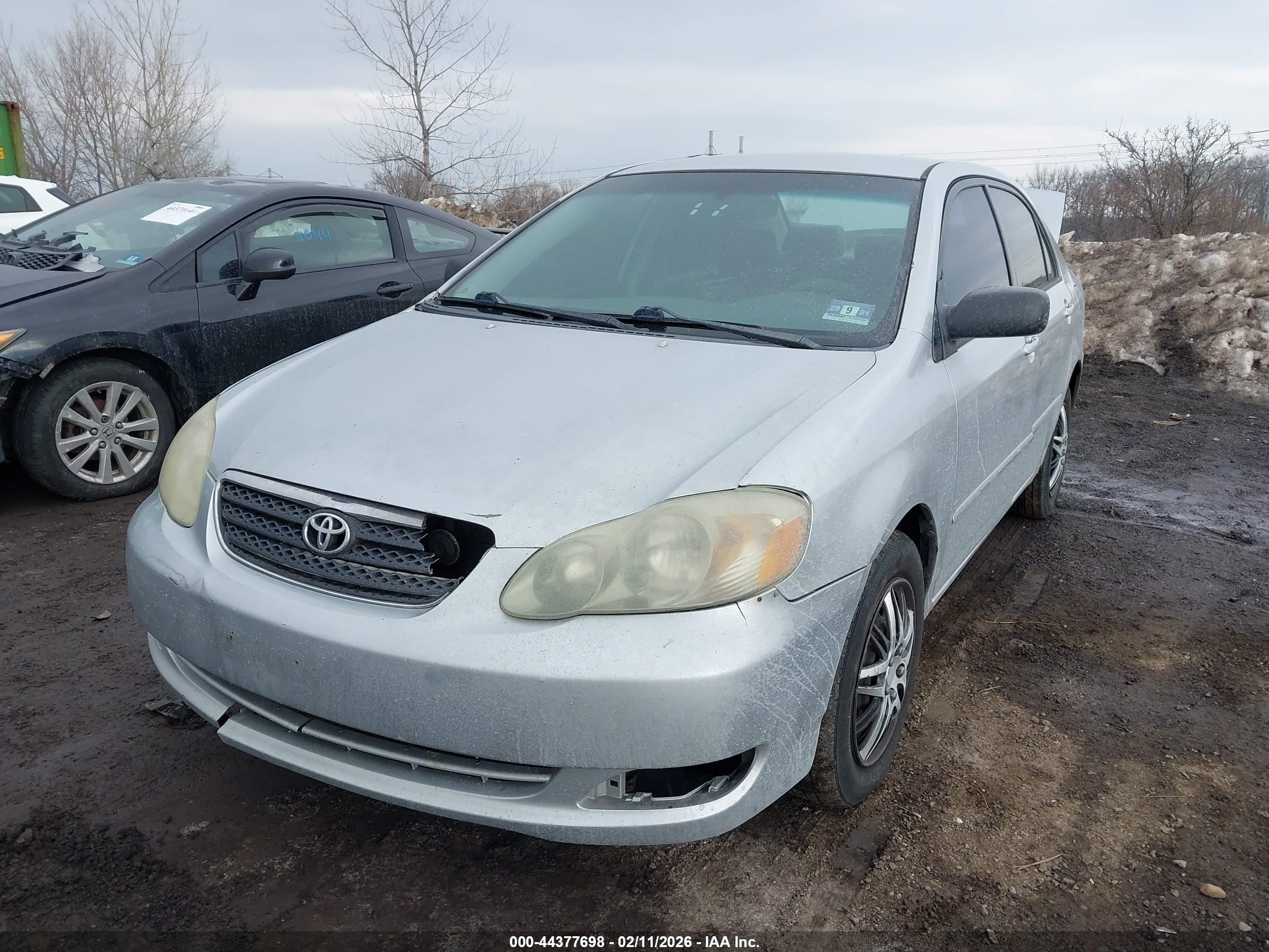 TOYOTA COROLLA image 6