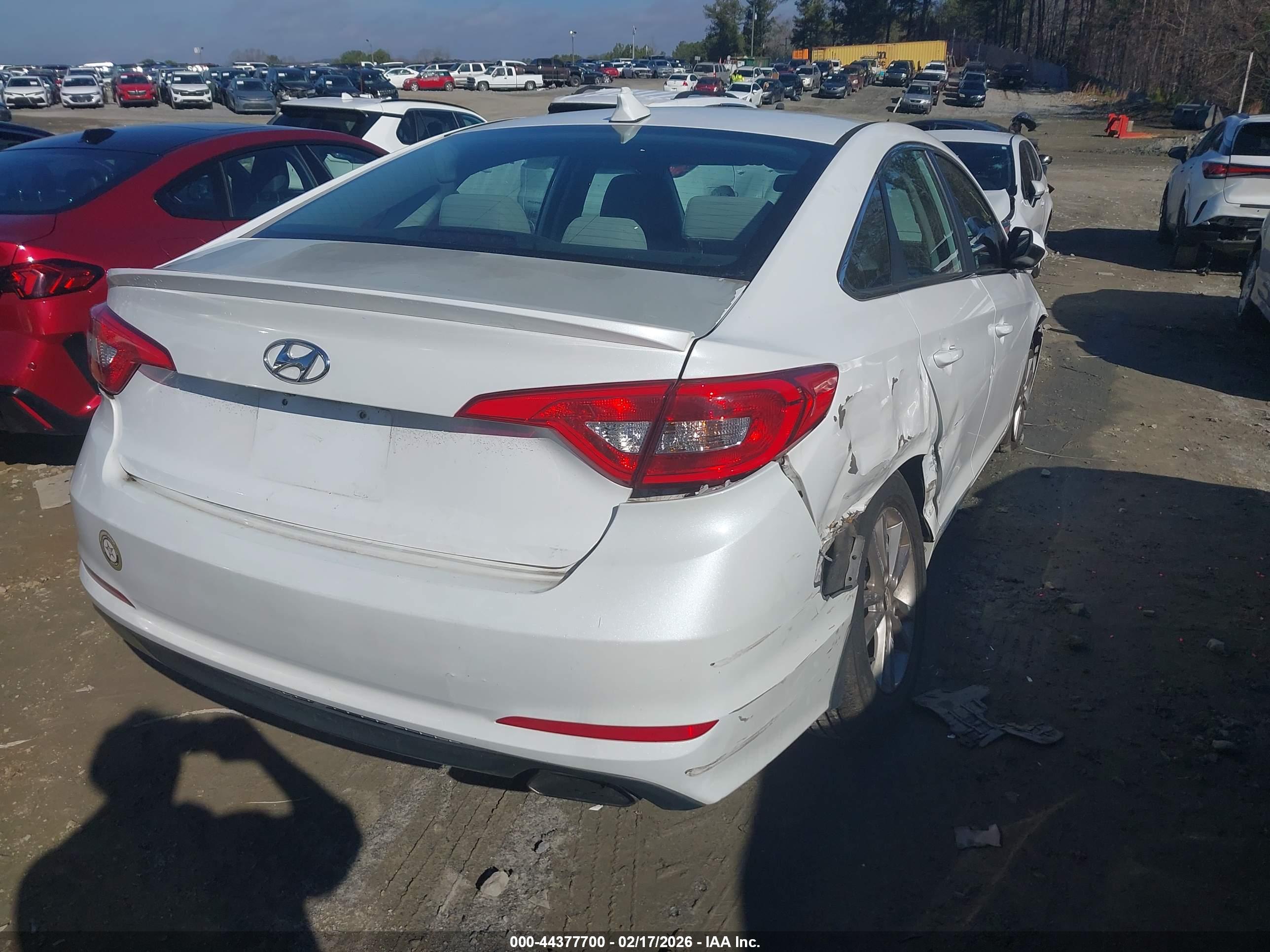 HYUNDAI SONATA image 4