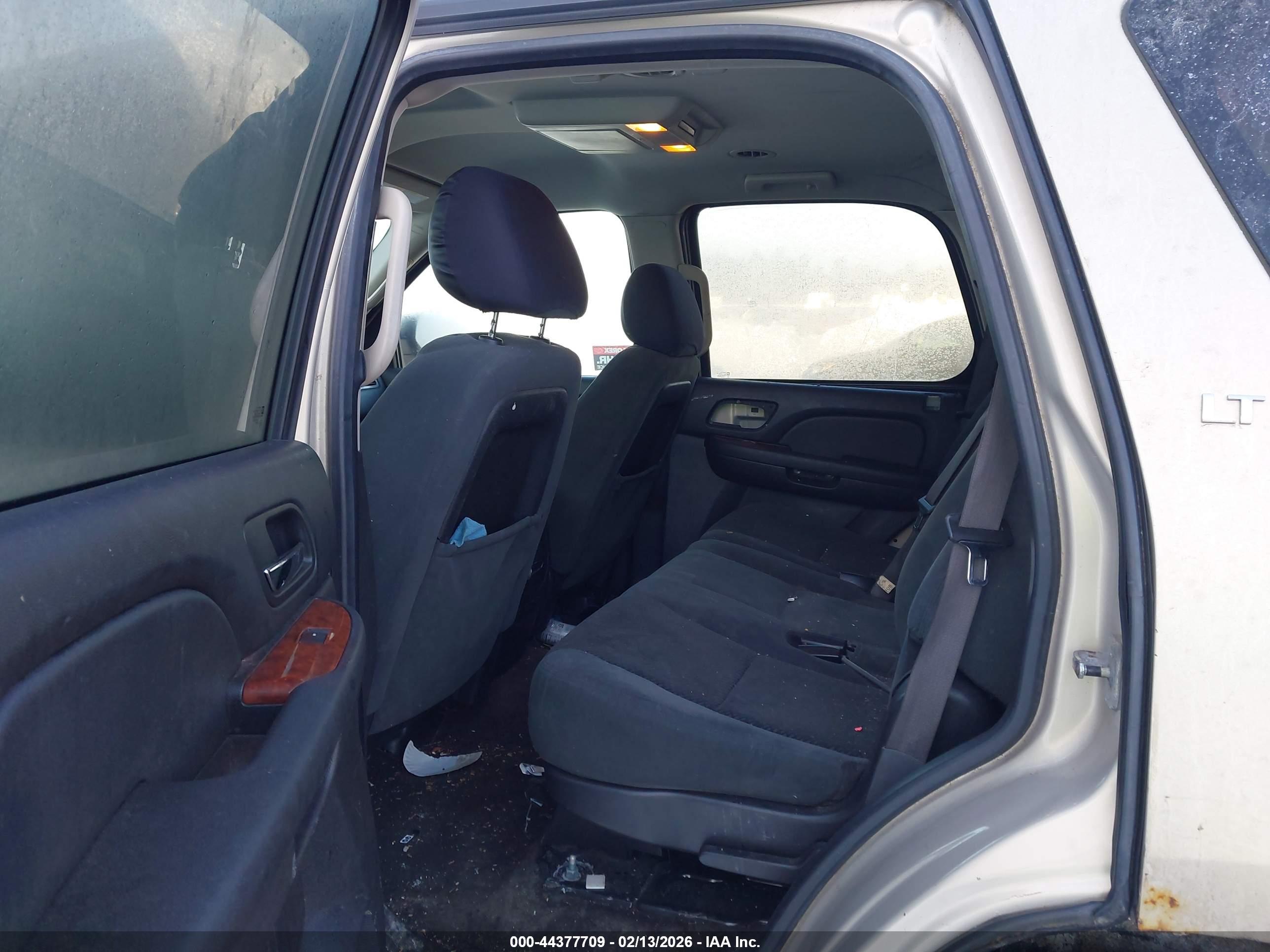 CHEVROLET TAHOE image 8