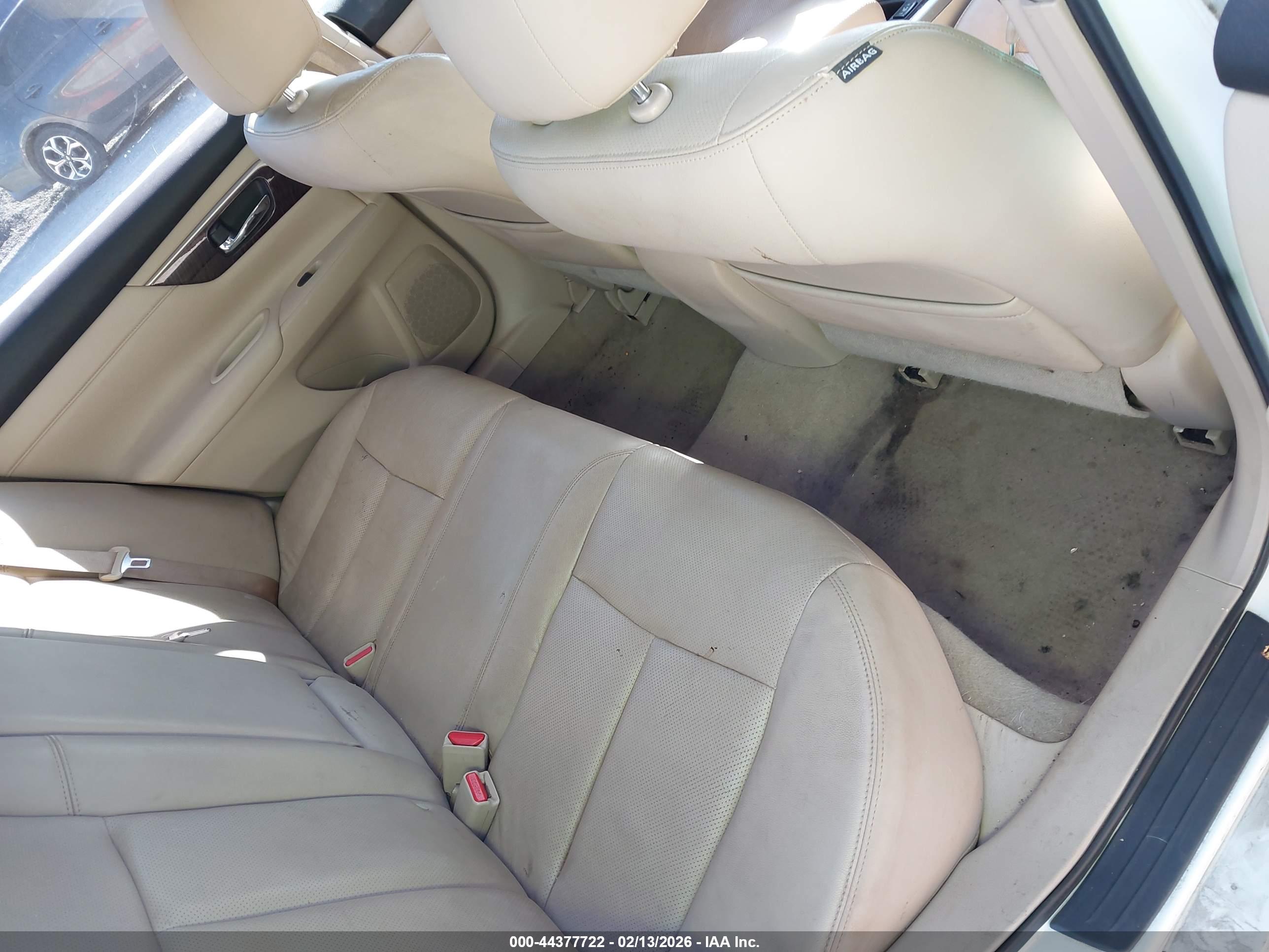 NISSAN ALTIMA image 8