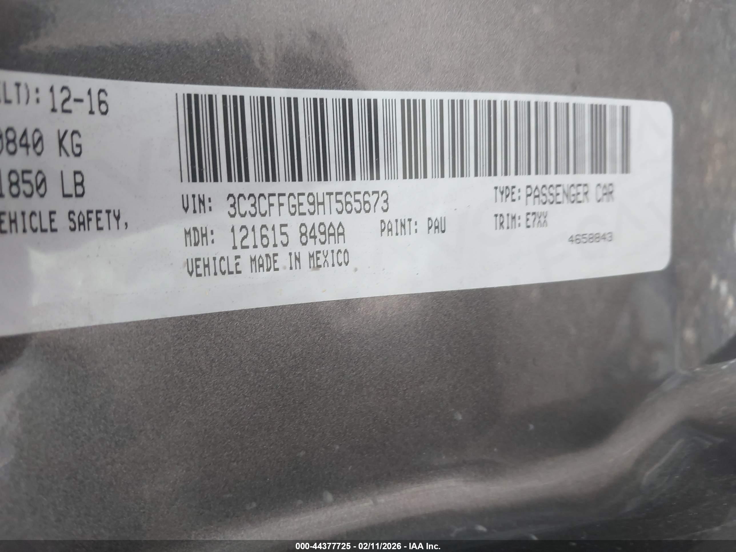 FIAT 500E image 9