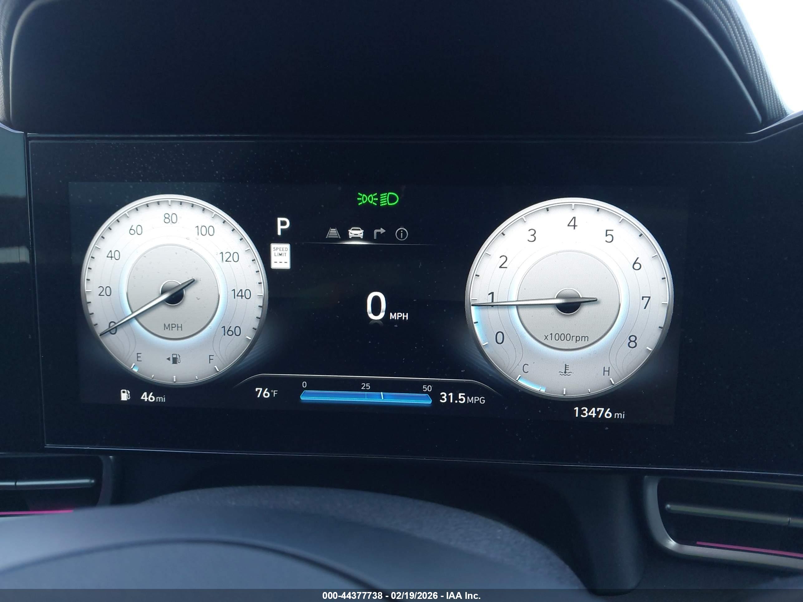 HYUNDAI ELANTRA image 7