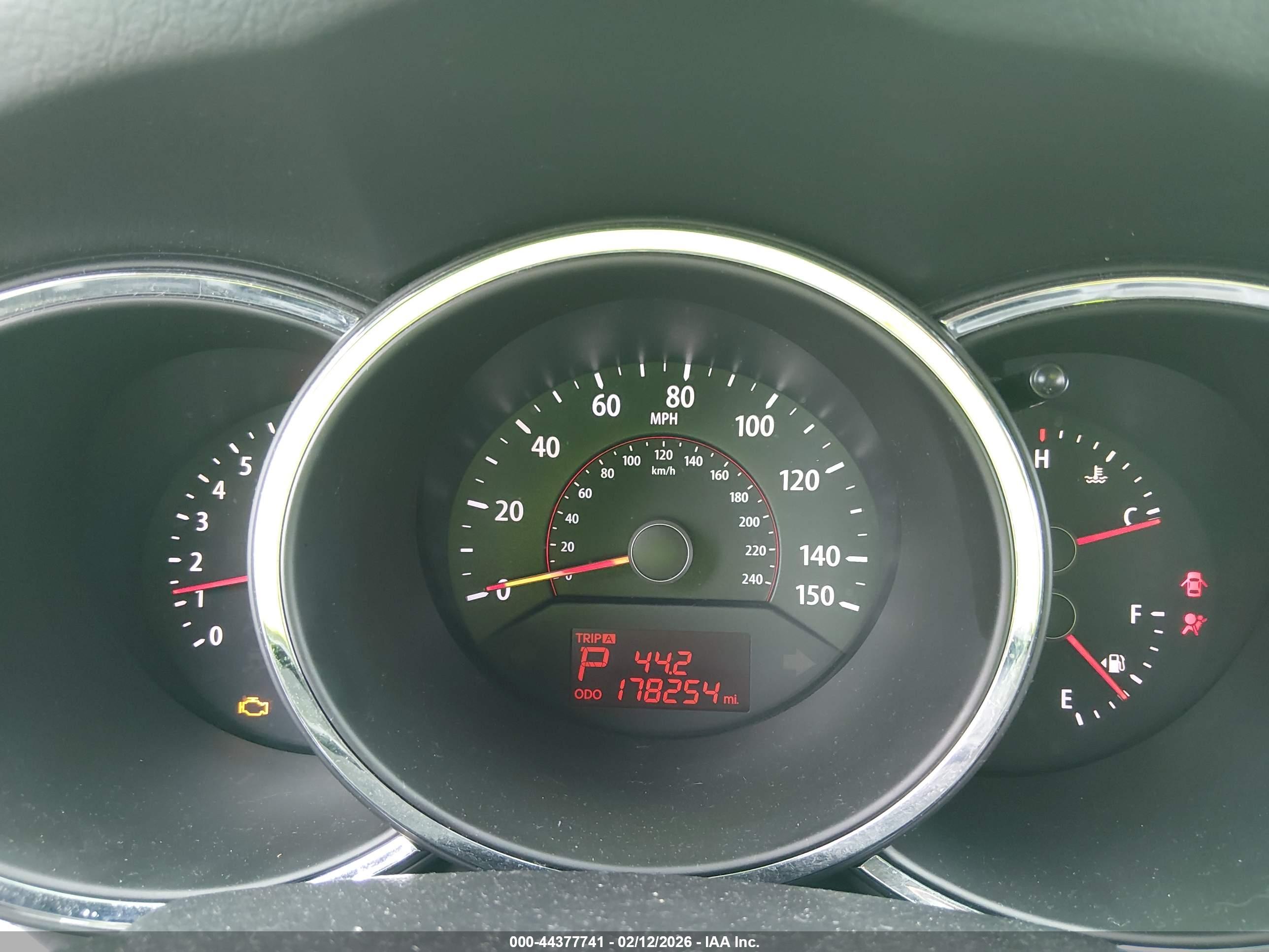 KIA SORENTO image 7